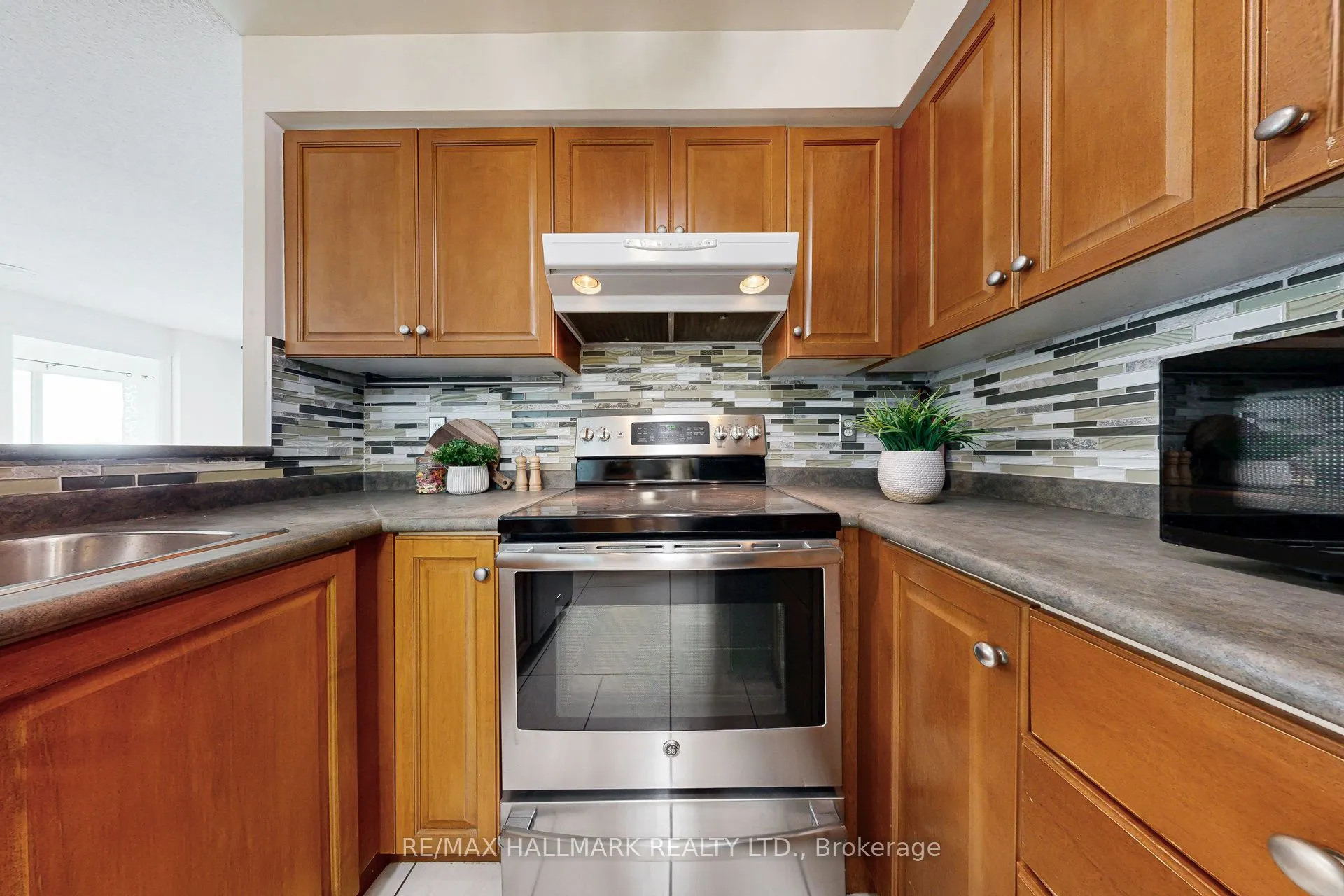 7 Lorraine Drive, #1211