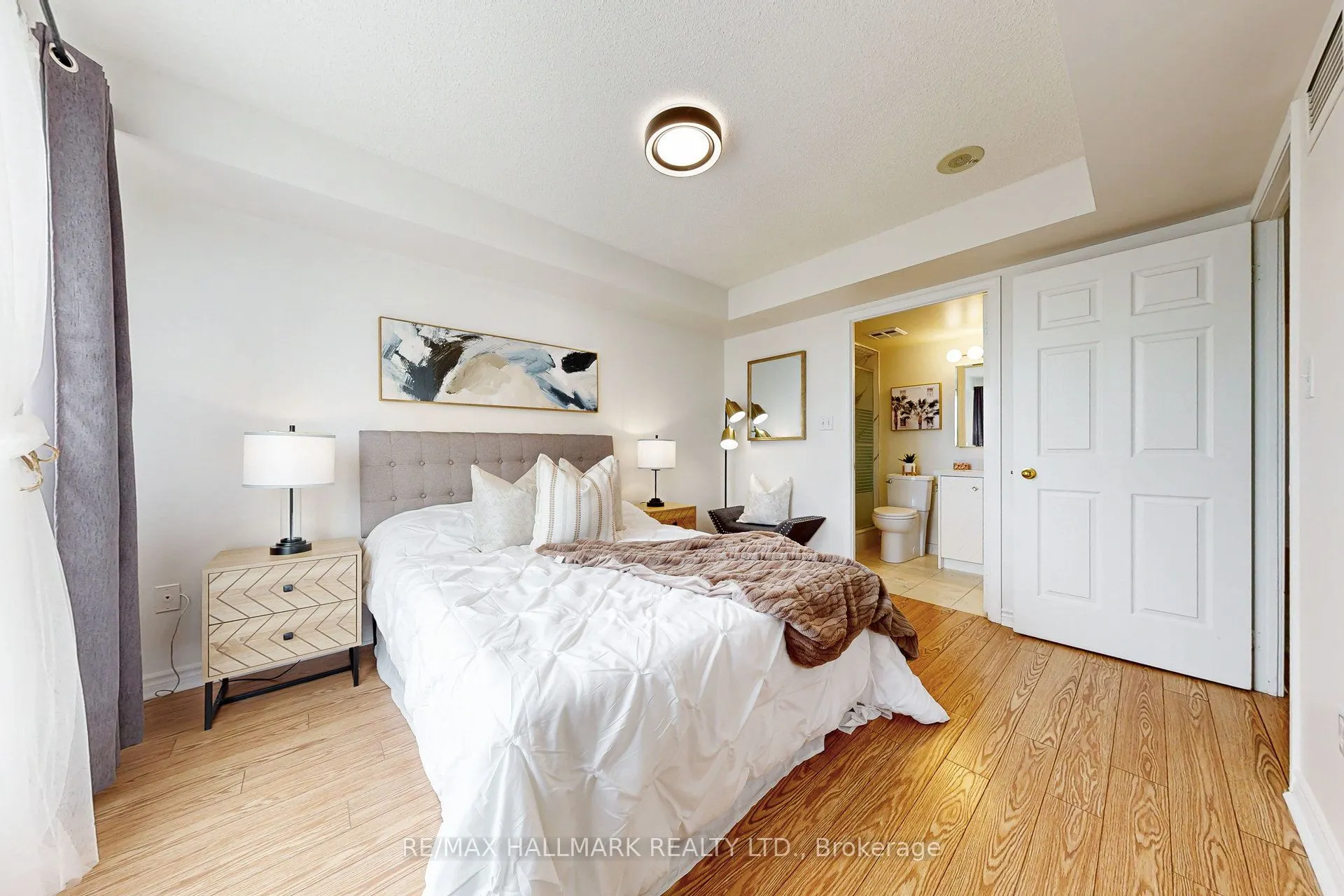 7 Lorraine Drive, #1211