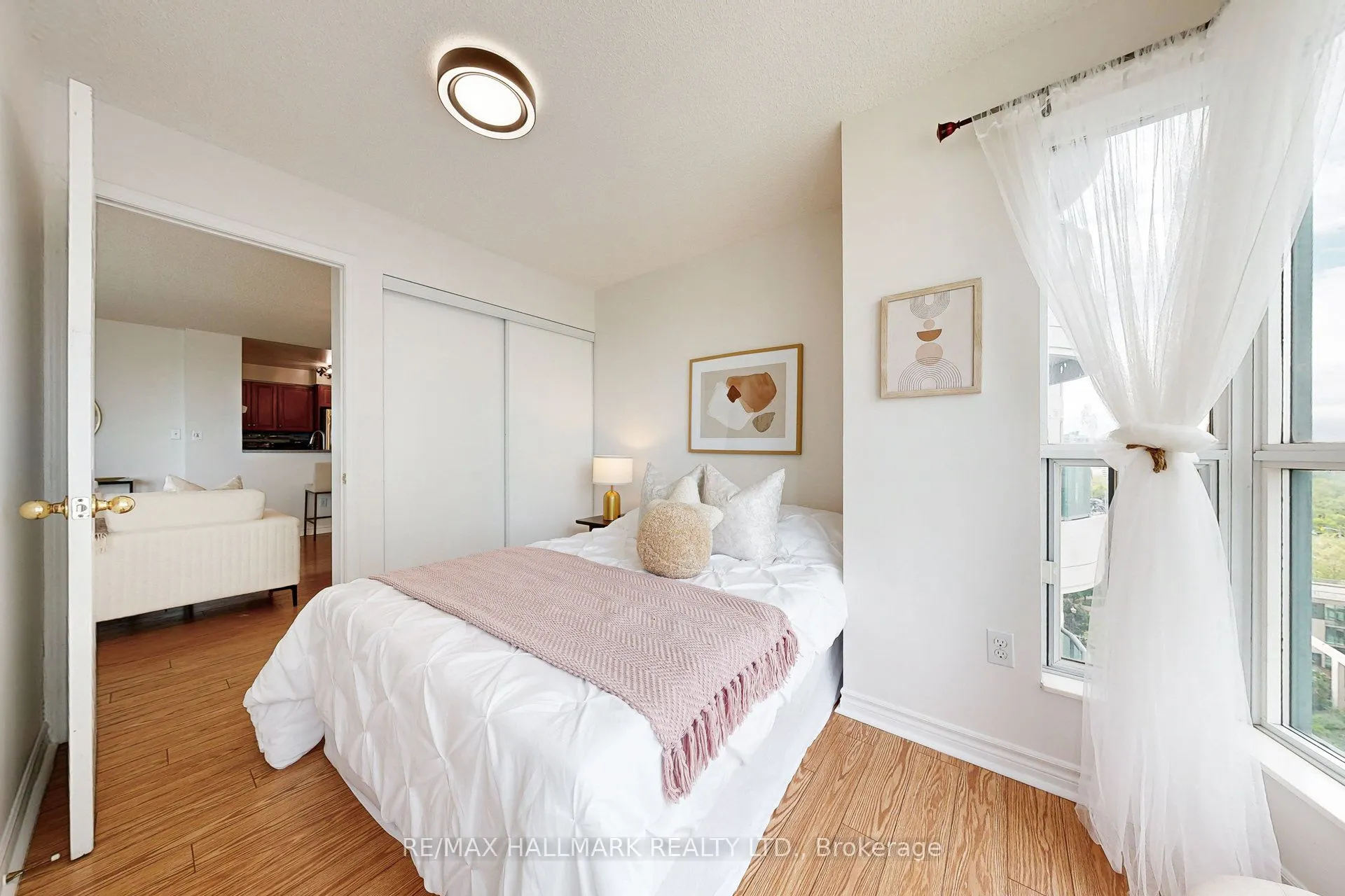 7 Lorraine Drive, #1211