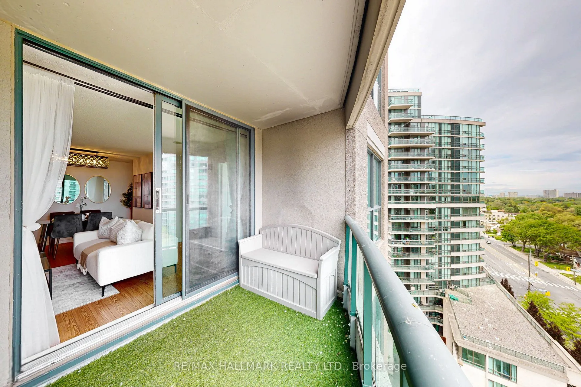 7 Lorraine Drive, #1211