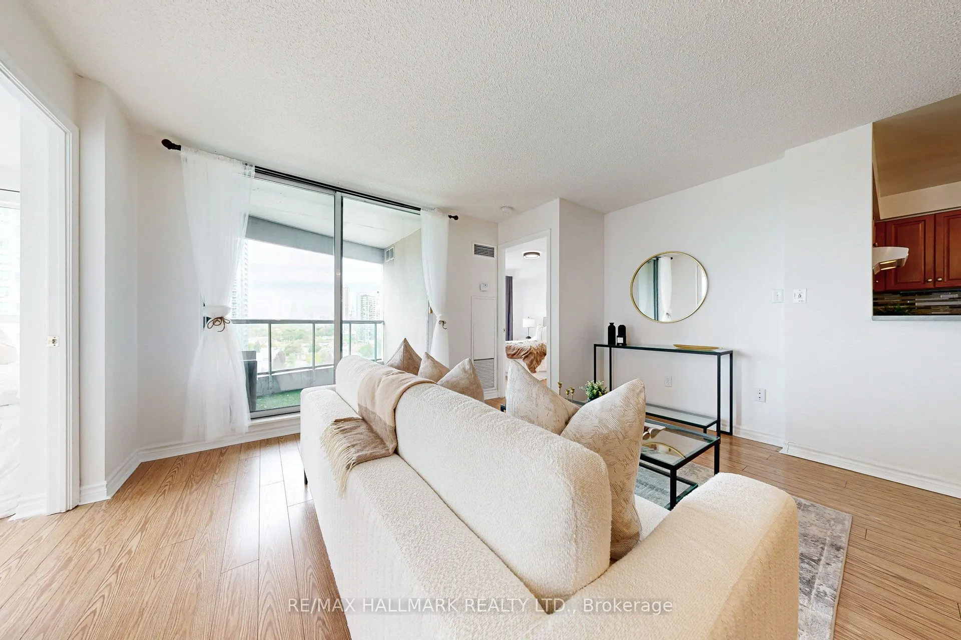 7 Lorraine Drive, #1211