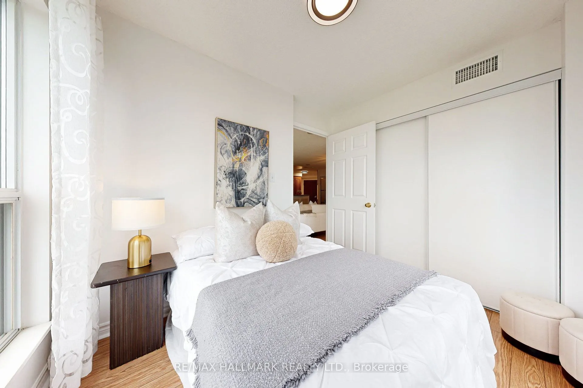 7 Lorraine Drive, #1211