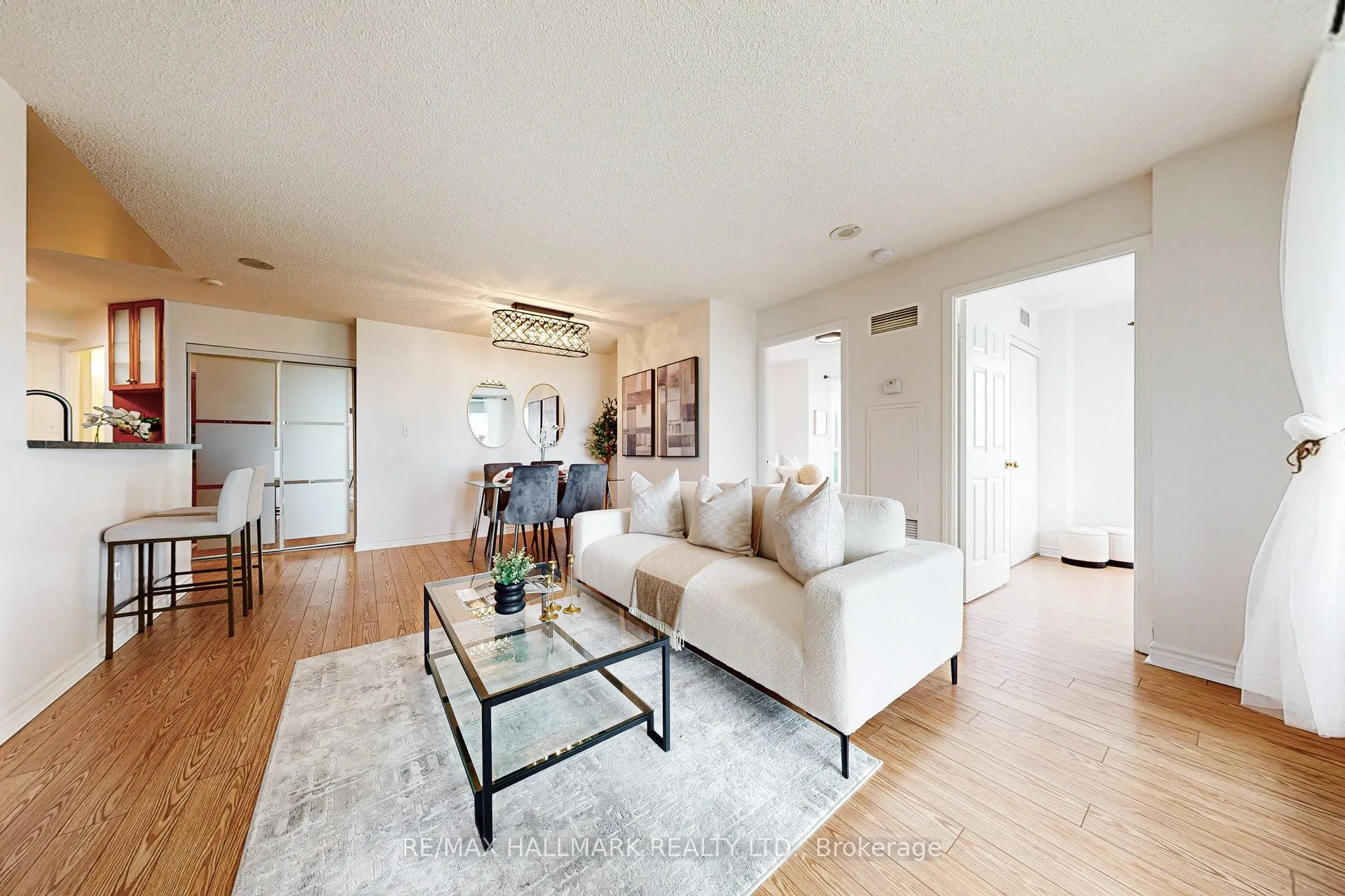 7 Lorraine Drive, #1211