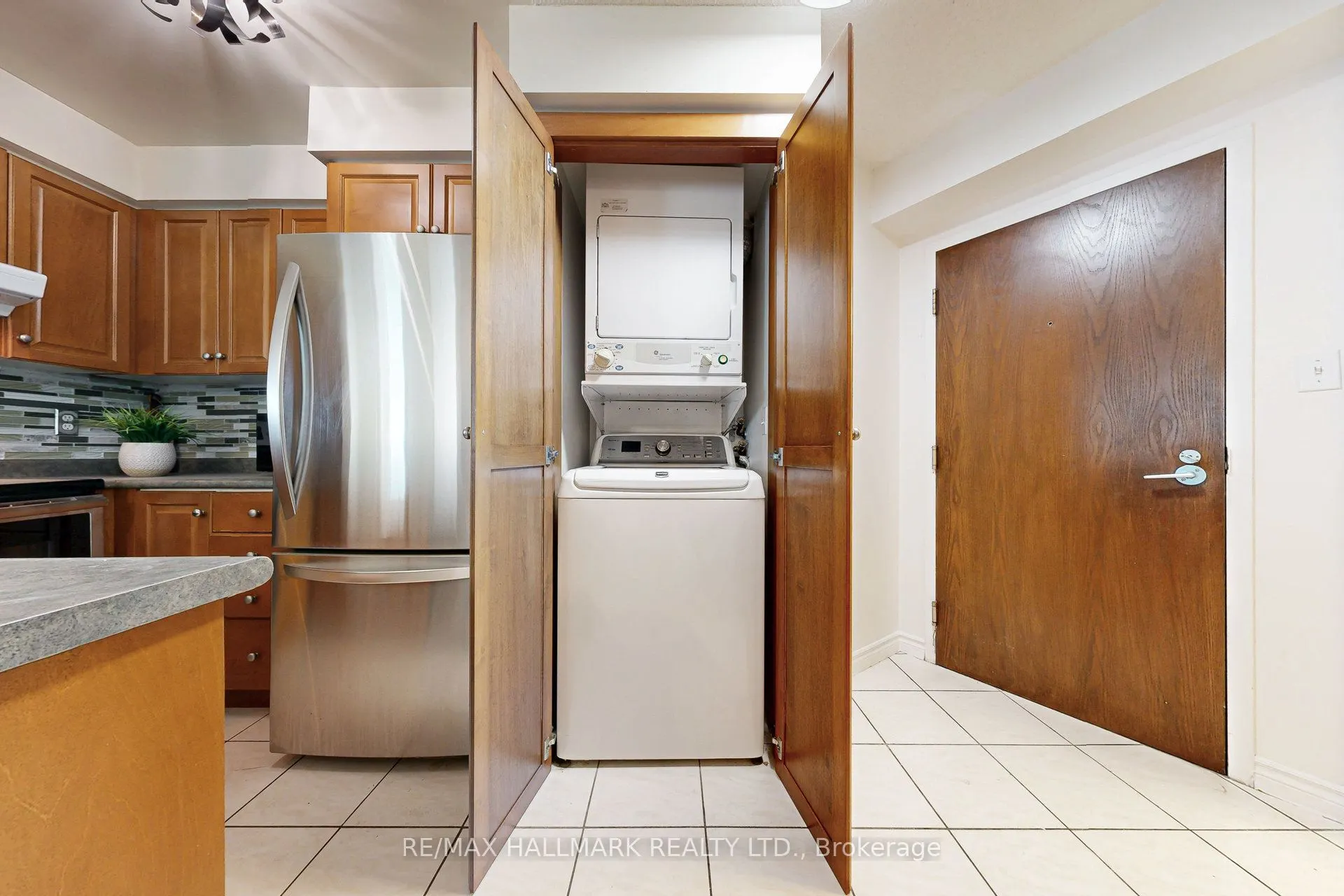 7 Lorraine Drive, #1211