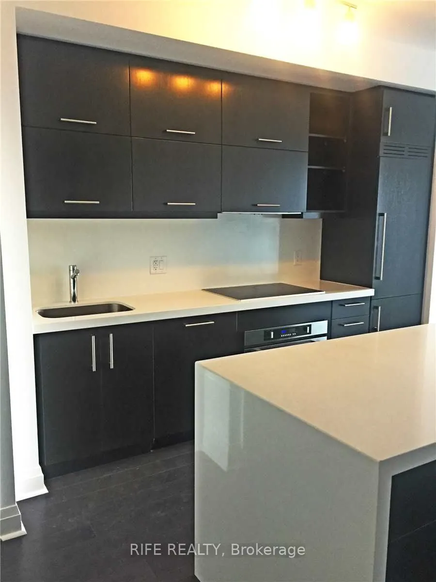 1080 Bay Street, #3405
