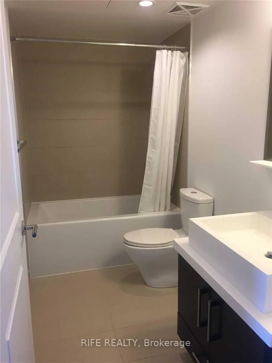 1080 Bay Street, #3405