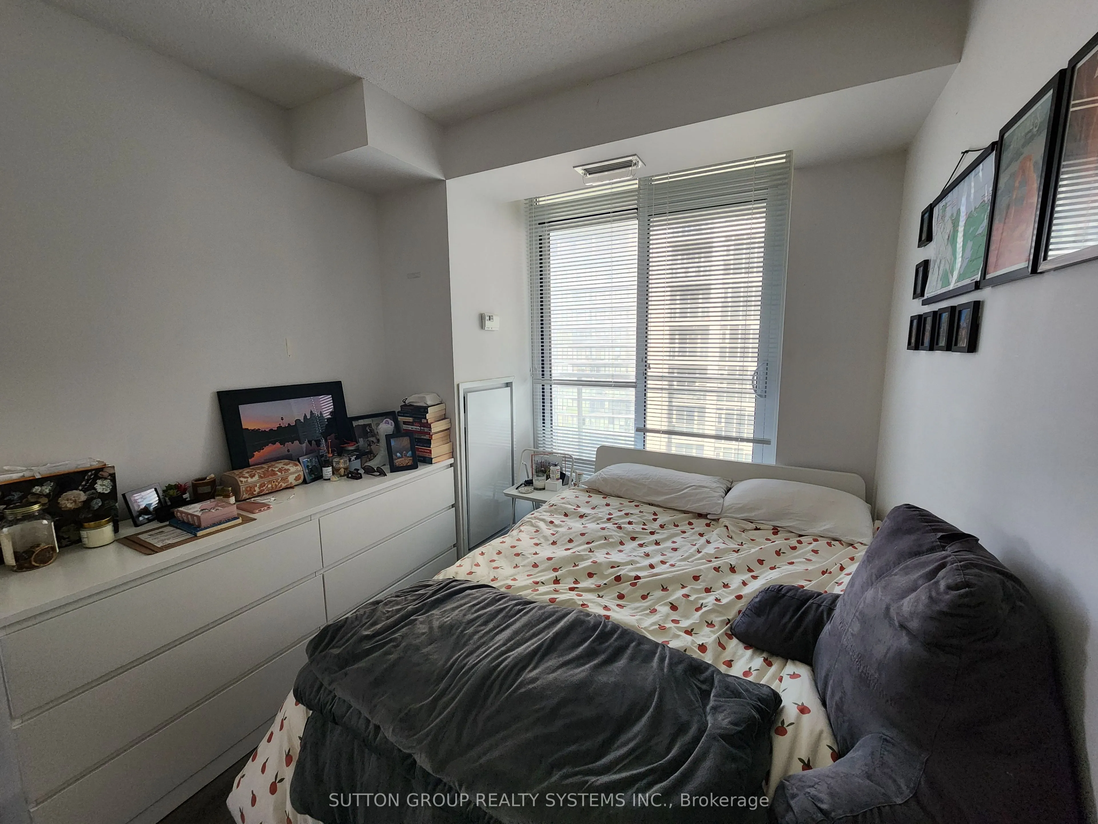 35 Bastion Street, #1719