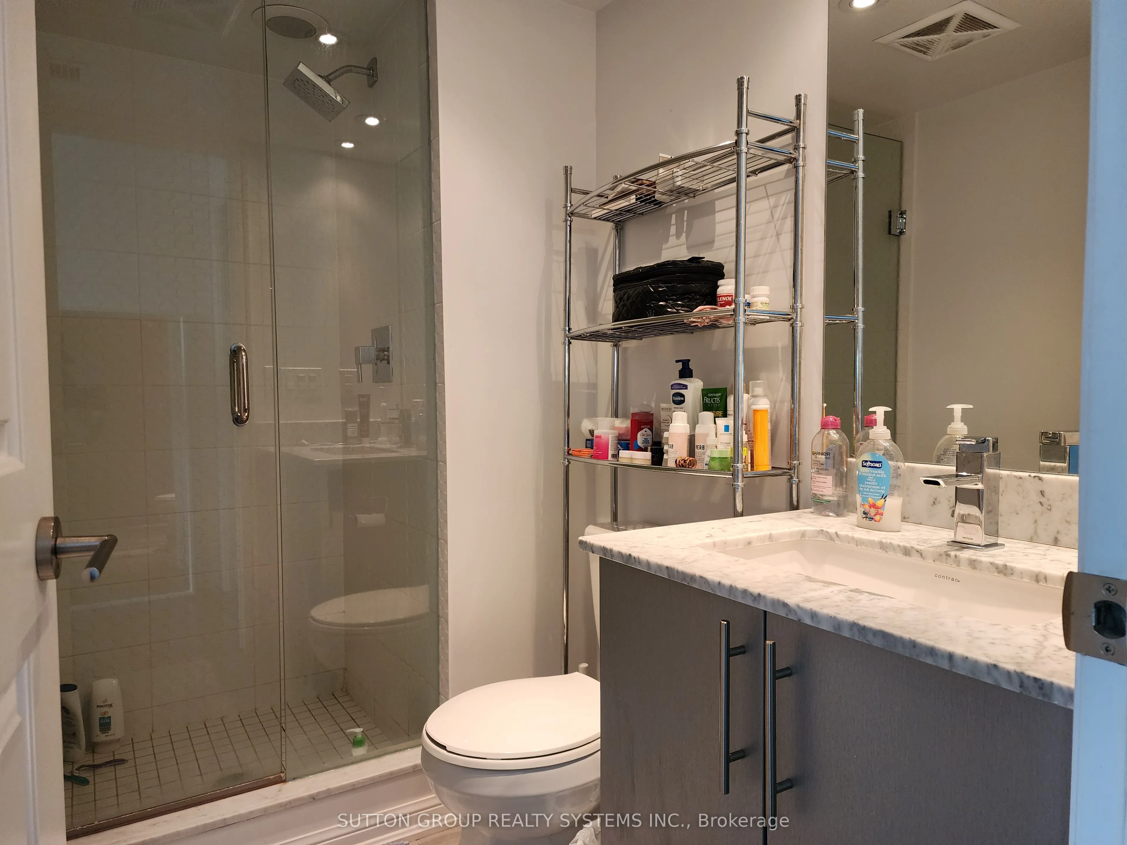 35 Bastion Street, #1719