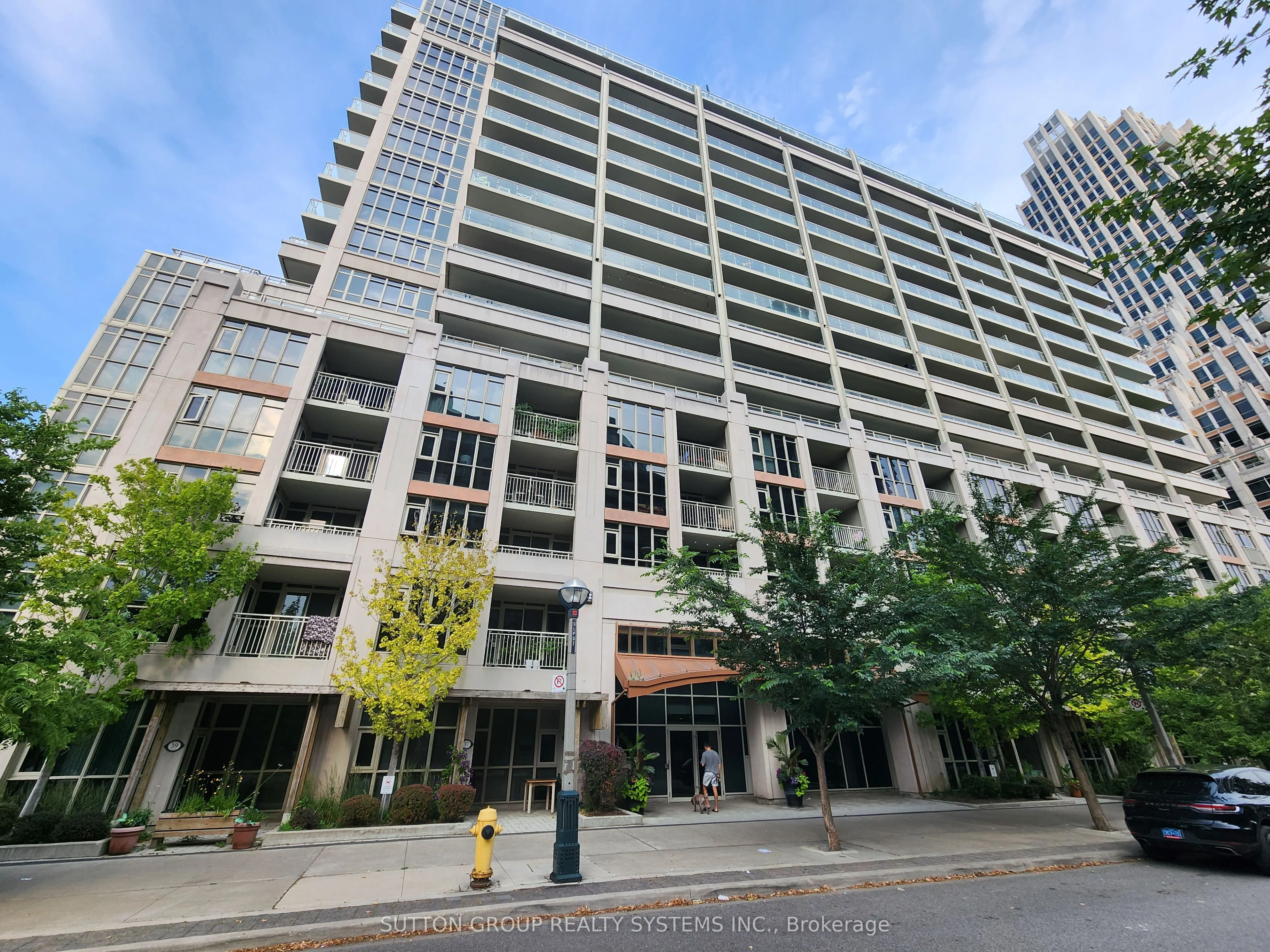35 Bastion Street, #1719