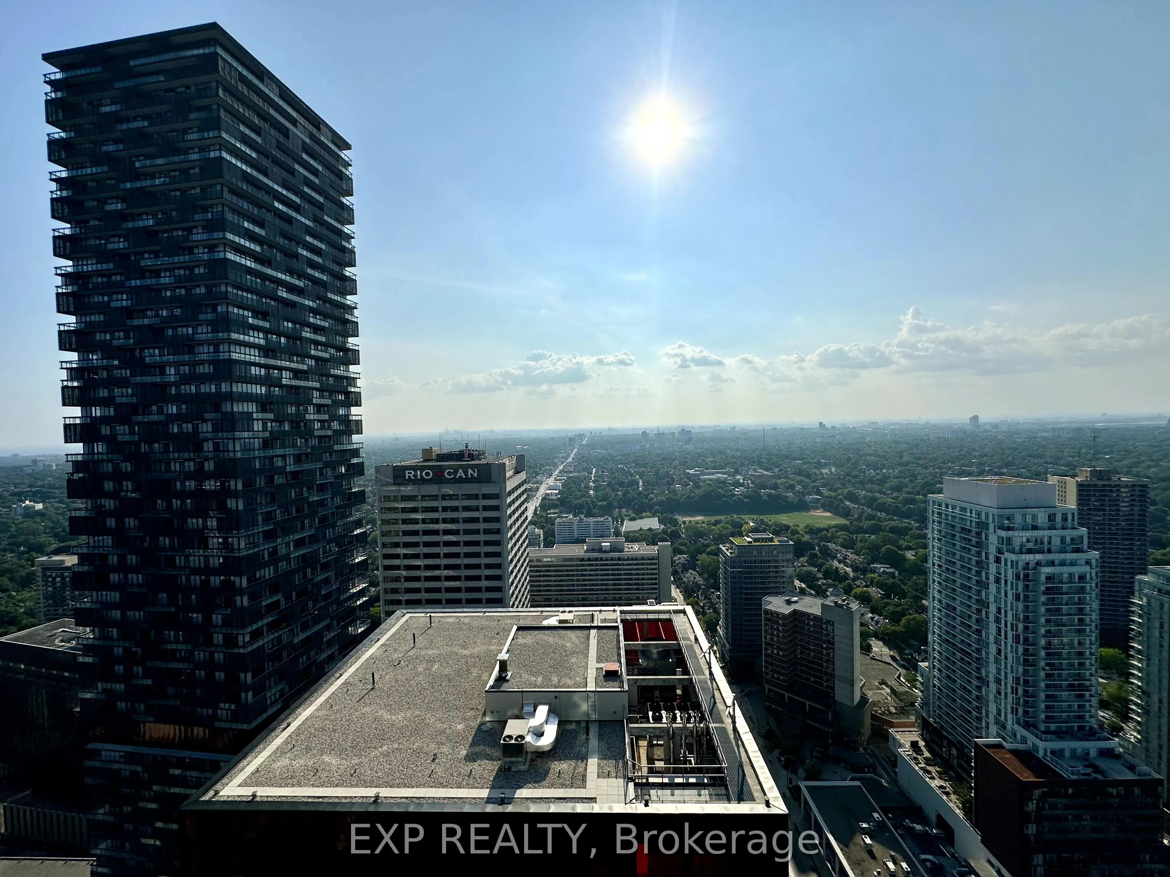 39 Roehampton Avenue, #4208