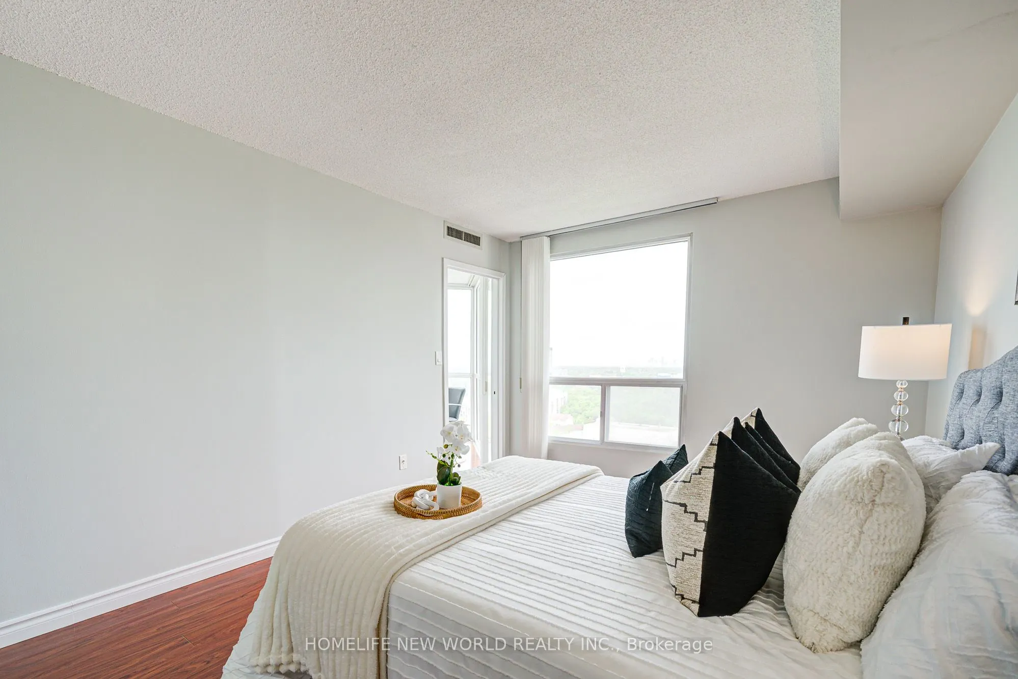 5 Concorde Place, #2306