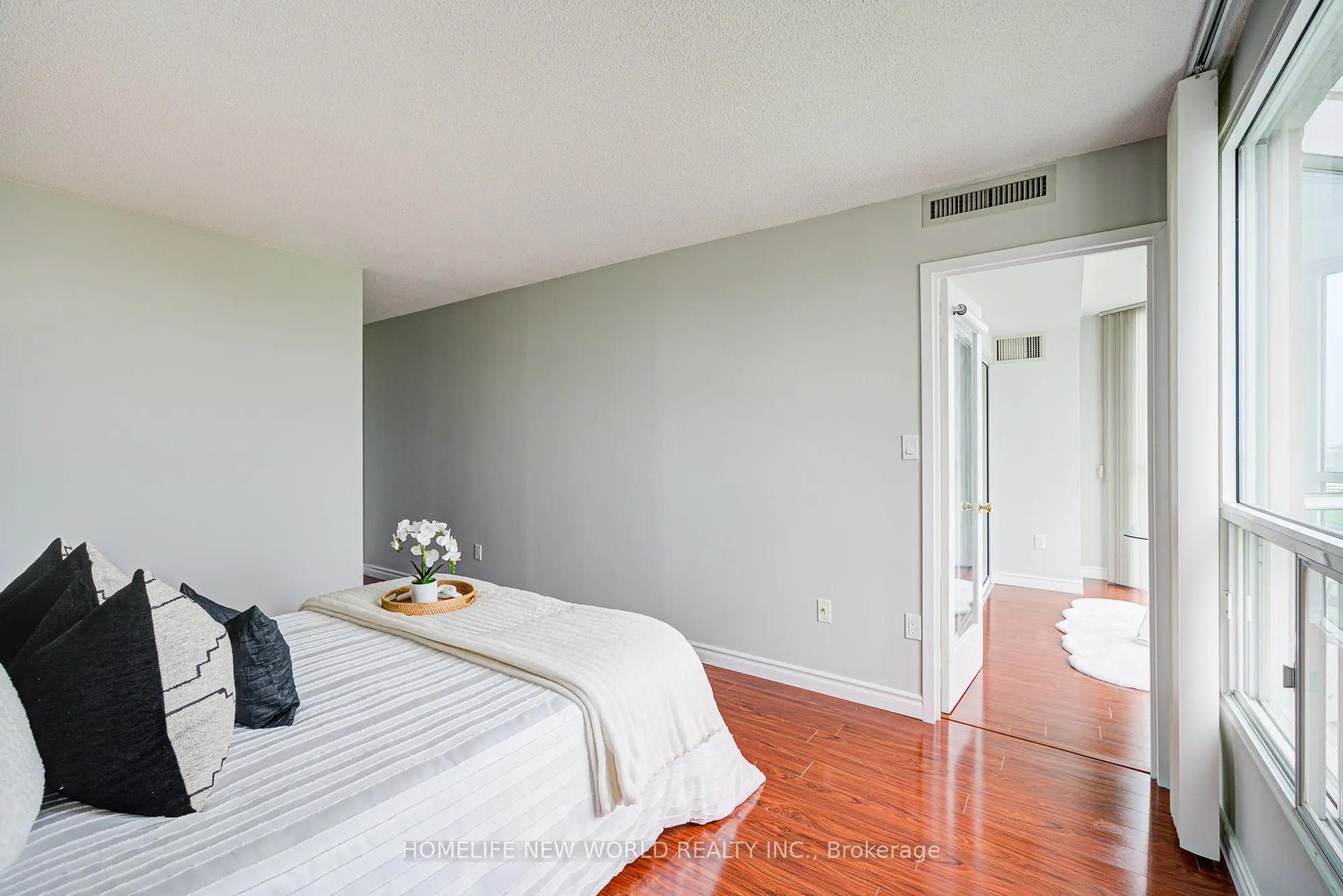 5 Concorde Place, #2306