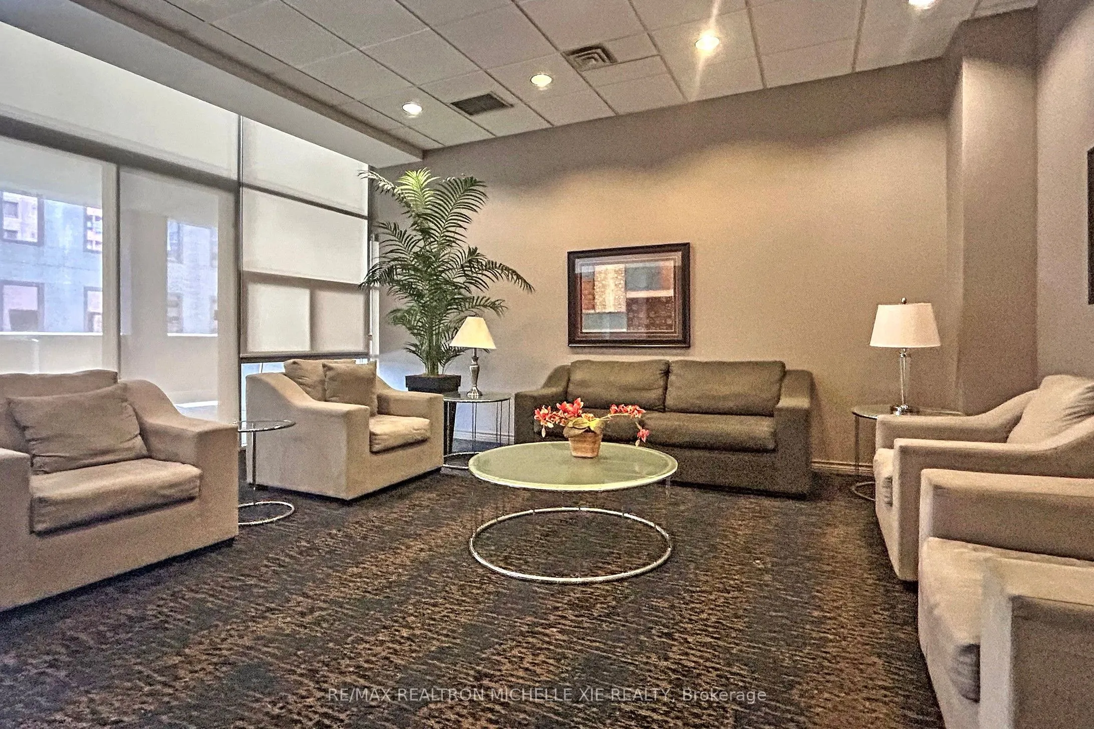 736 Bay Street, #1009