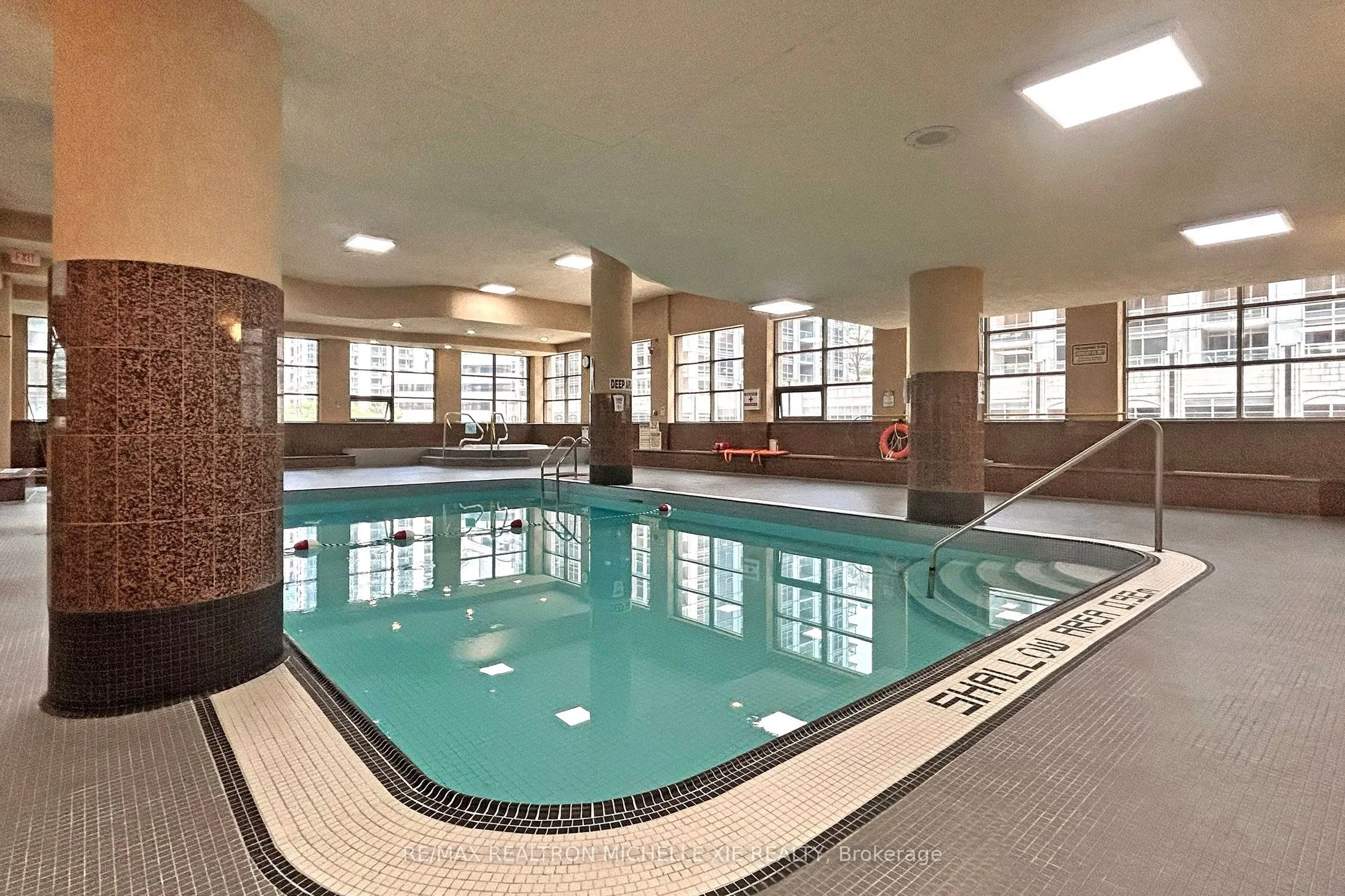 736 Bay Street, #1009