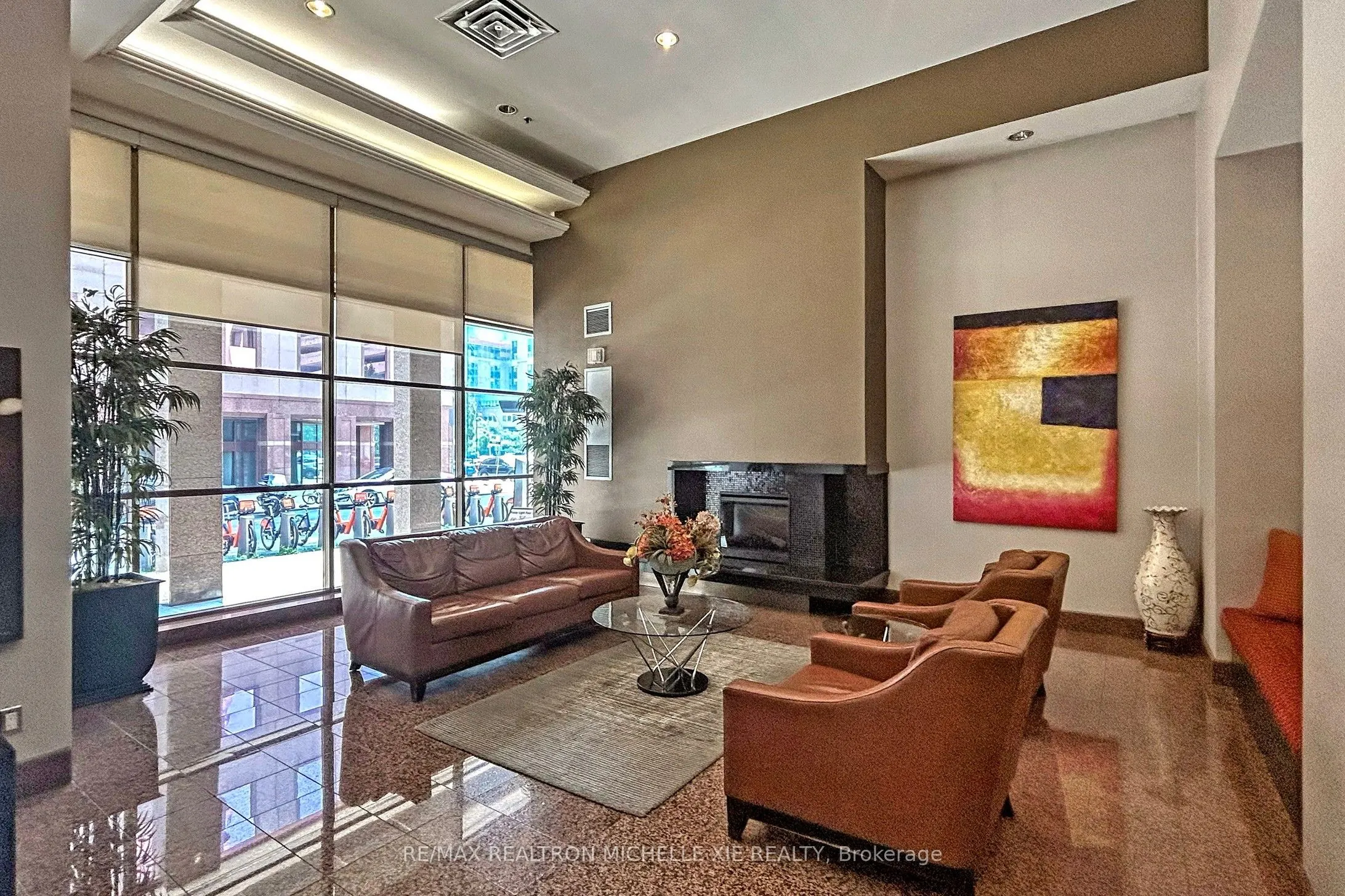 736 Bay Street, #1009
