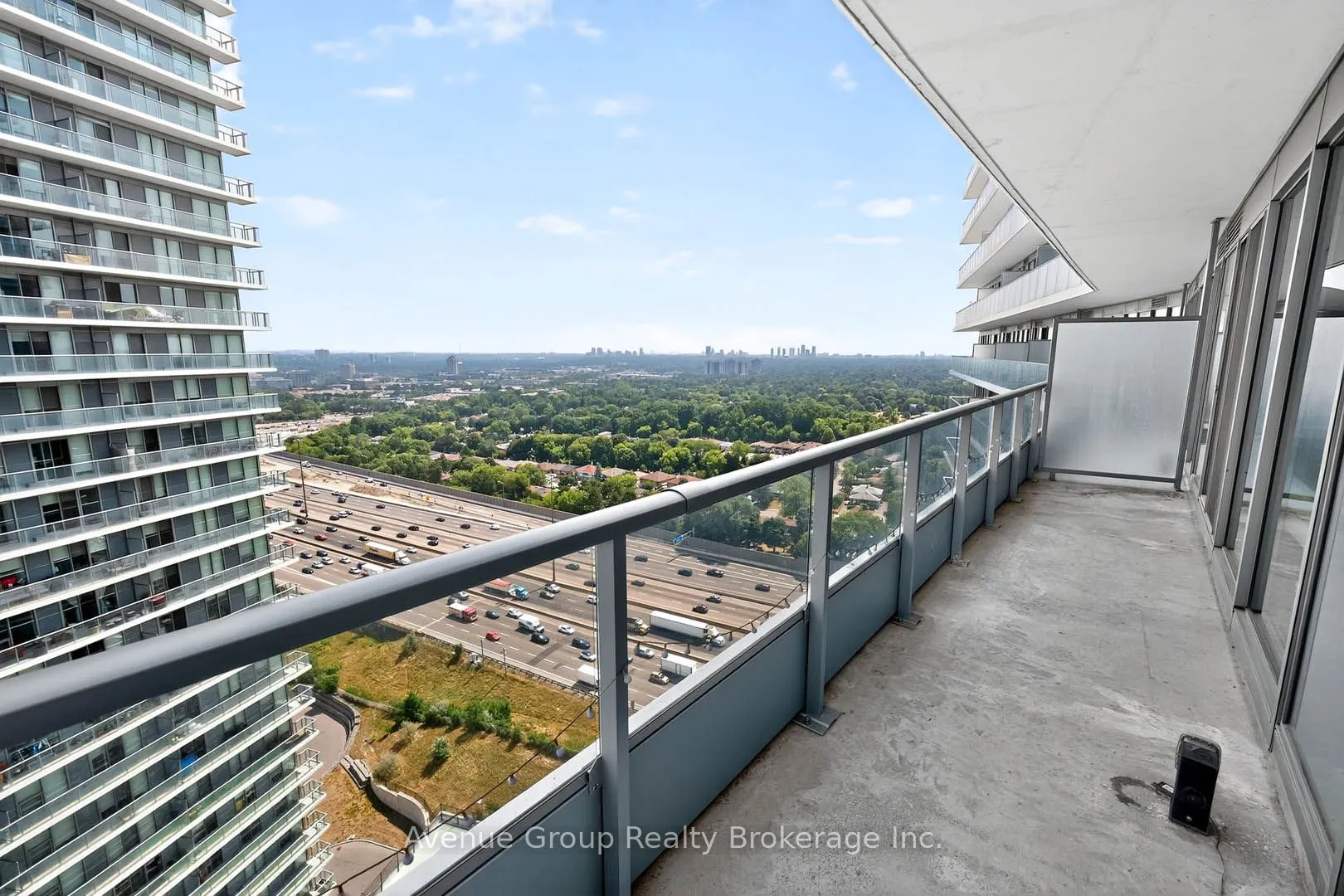 115 Mcmahon Drive, #2805