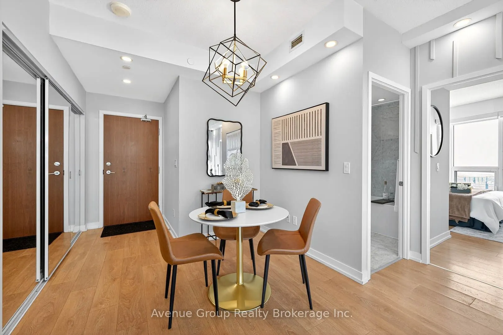115 Mcmahon Drive, #2805