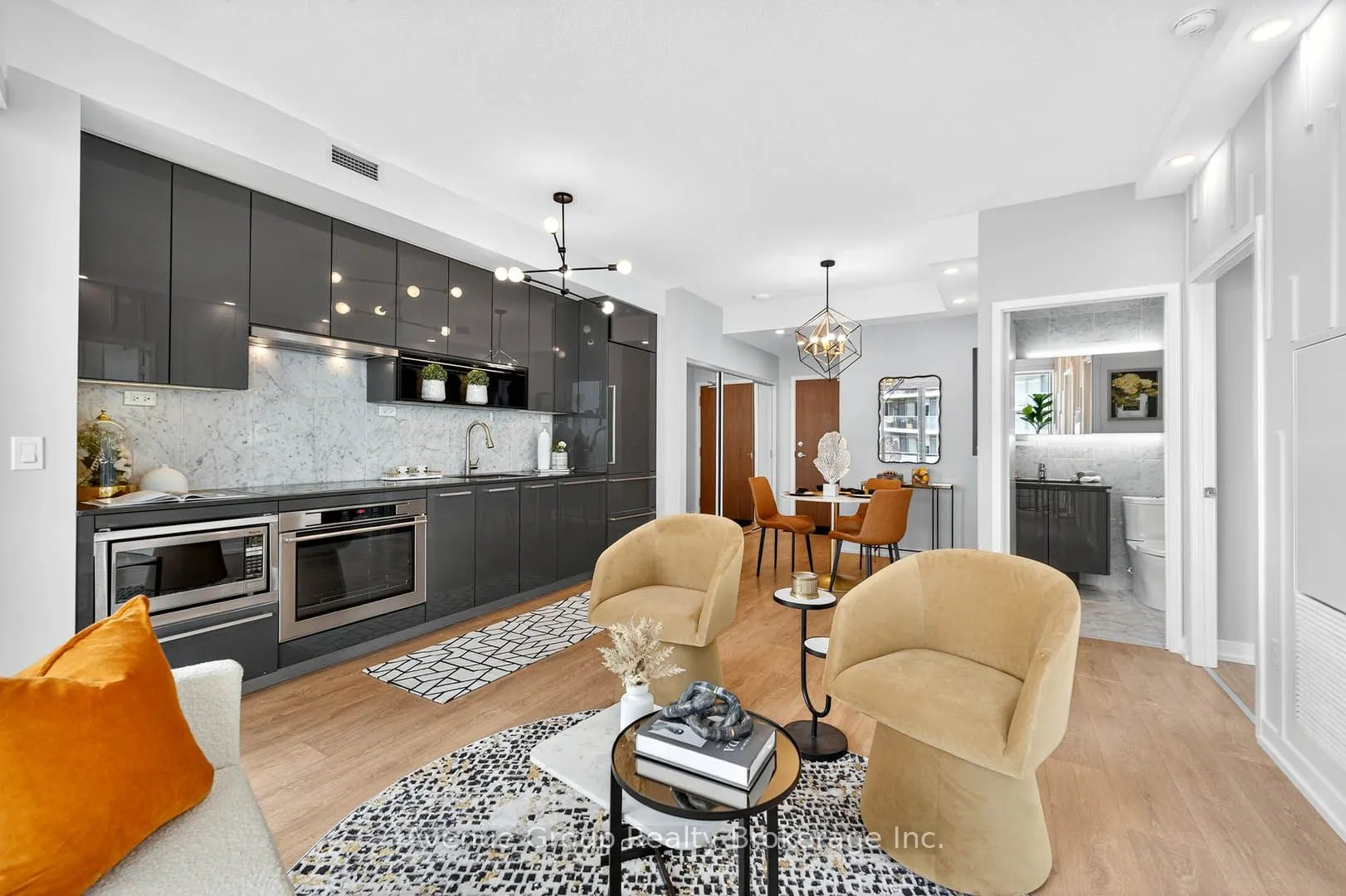 115 Mcmahon Drive, #2805