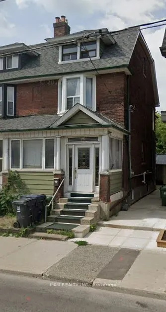 618 Bathurst Street, #202