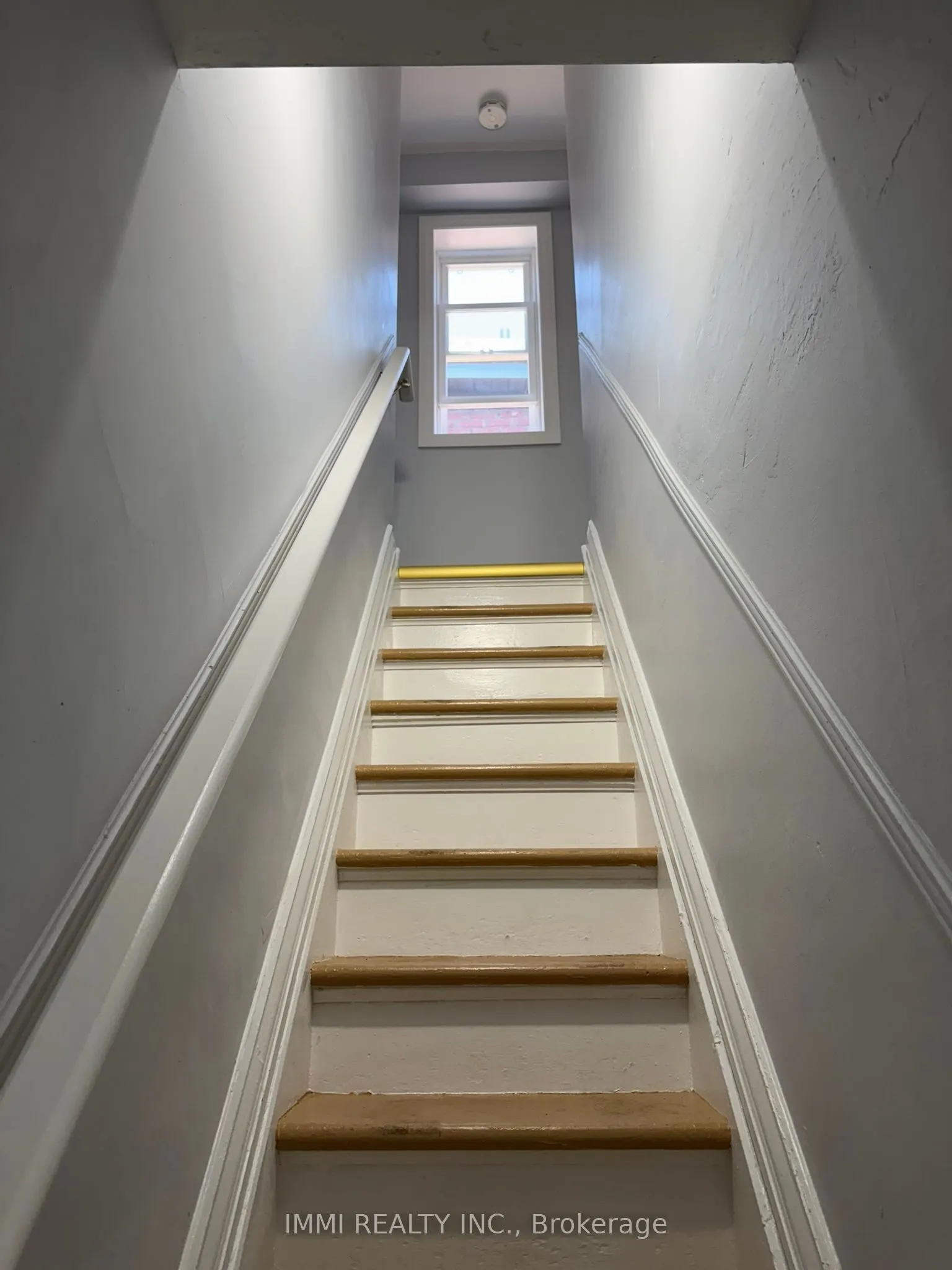 618 Bathurst Street, #302