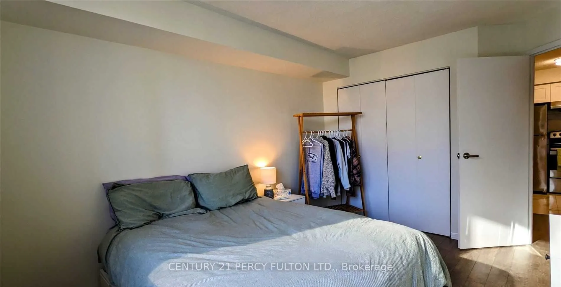 25 Grenville Street, #1506