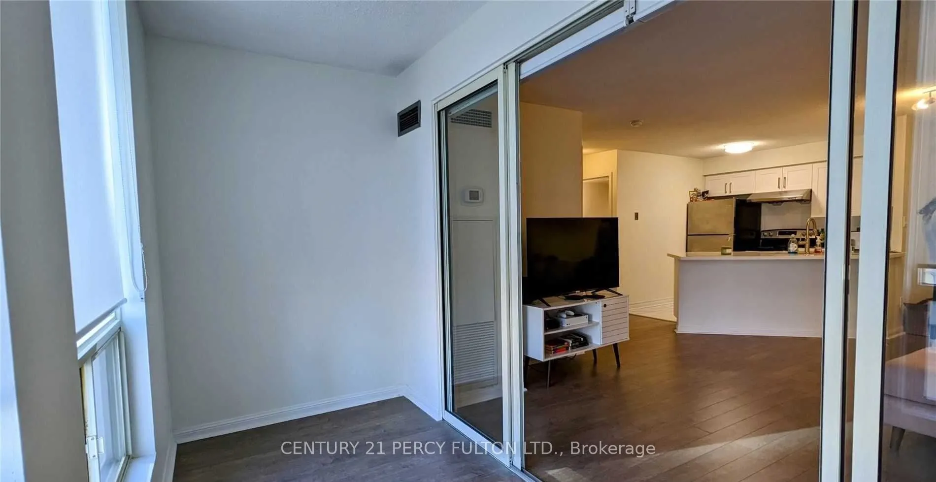 25 Grenville Street, #1506