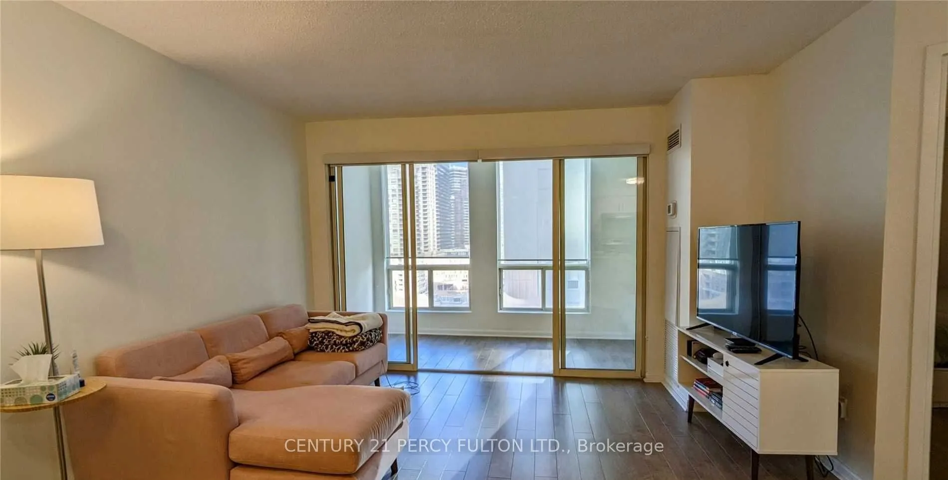 25 Grenville Street, #1506