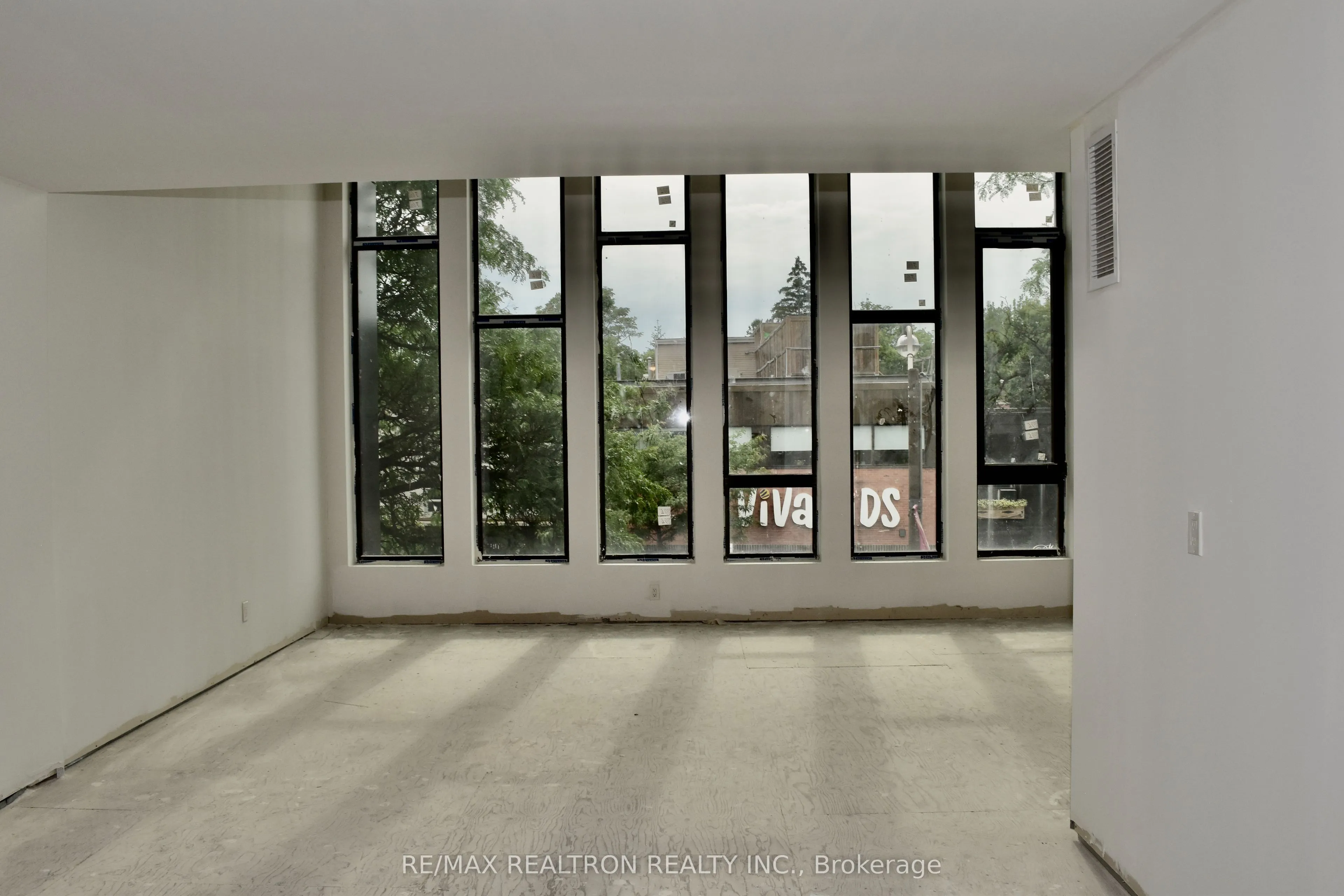 3429 Yonge Street, #3