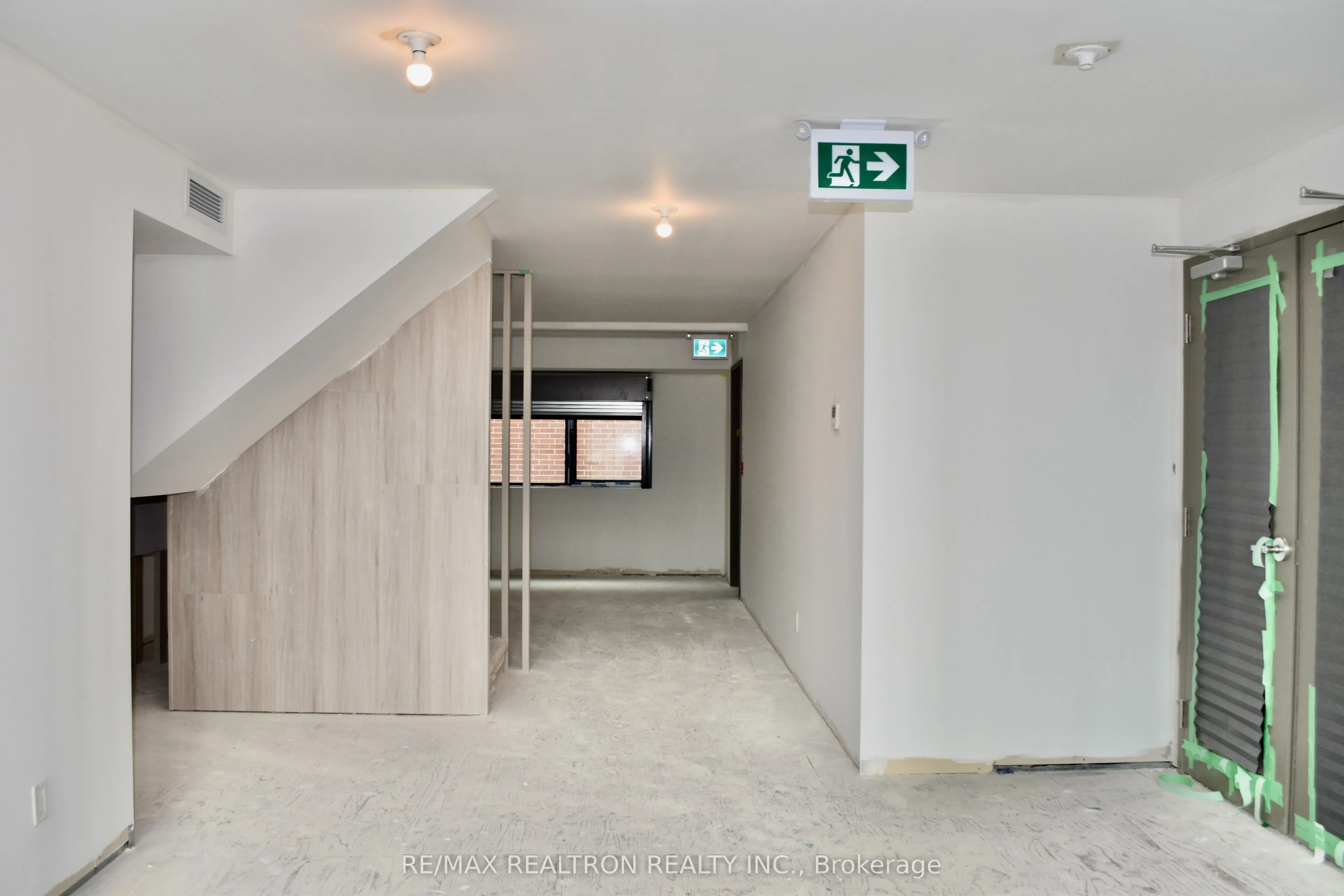 3429 Yonge Street, #3