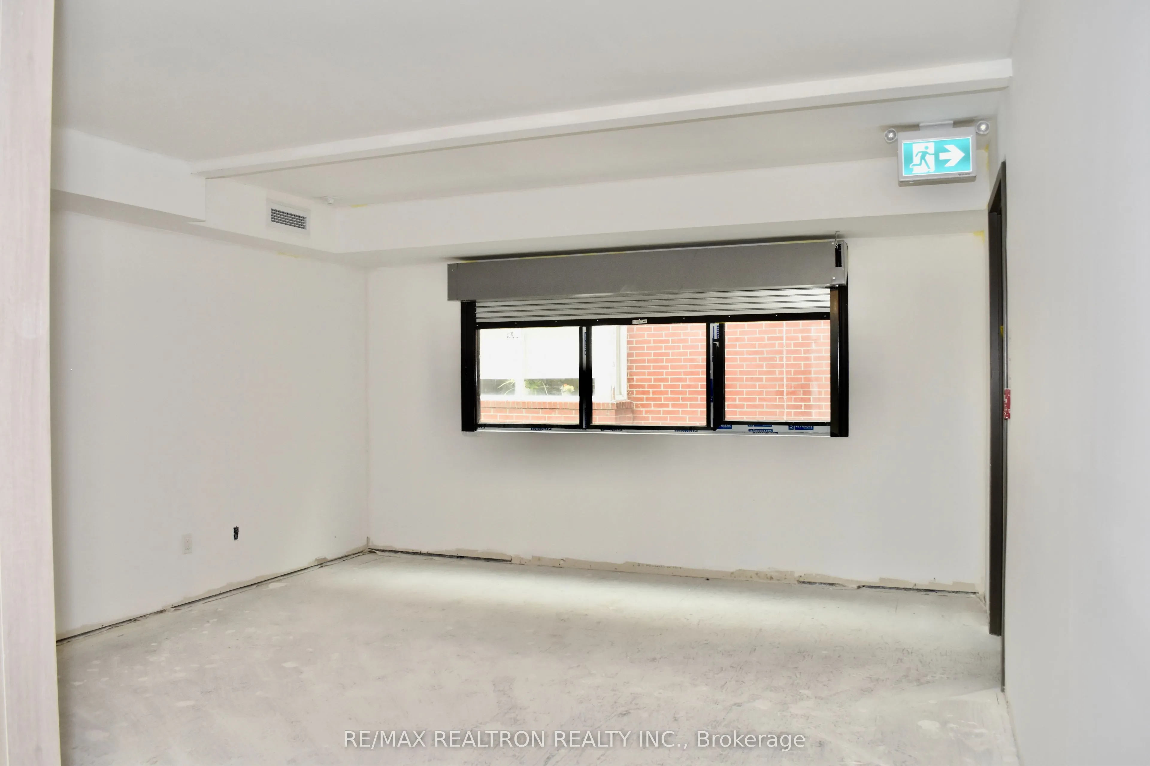 3429 Yonge Street, #3