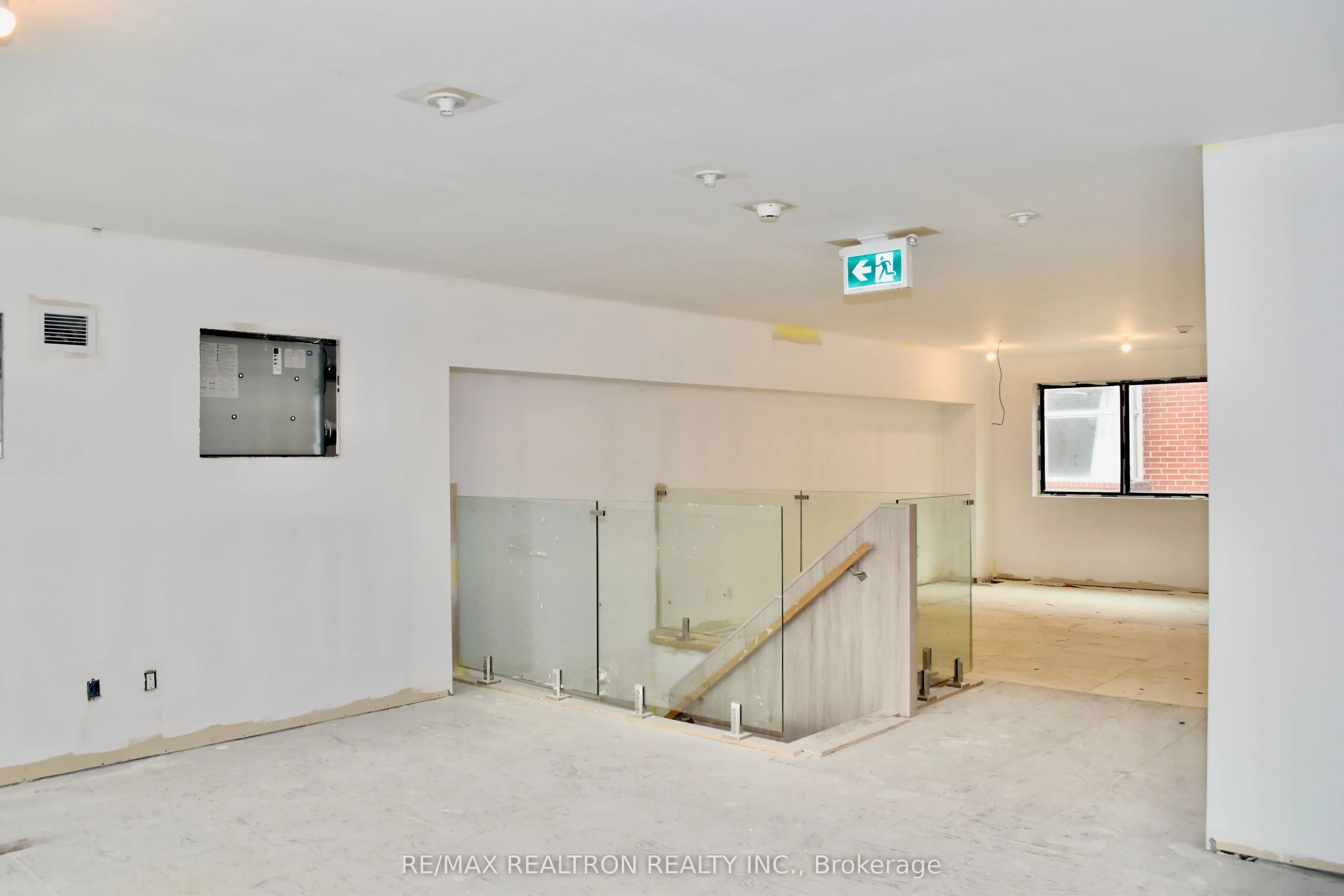 3429 Yonge Street, #3