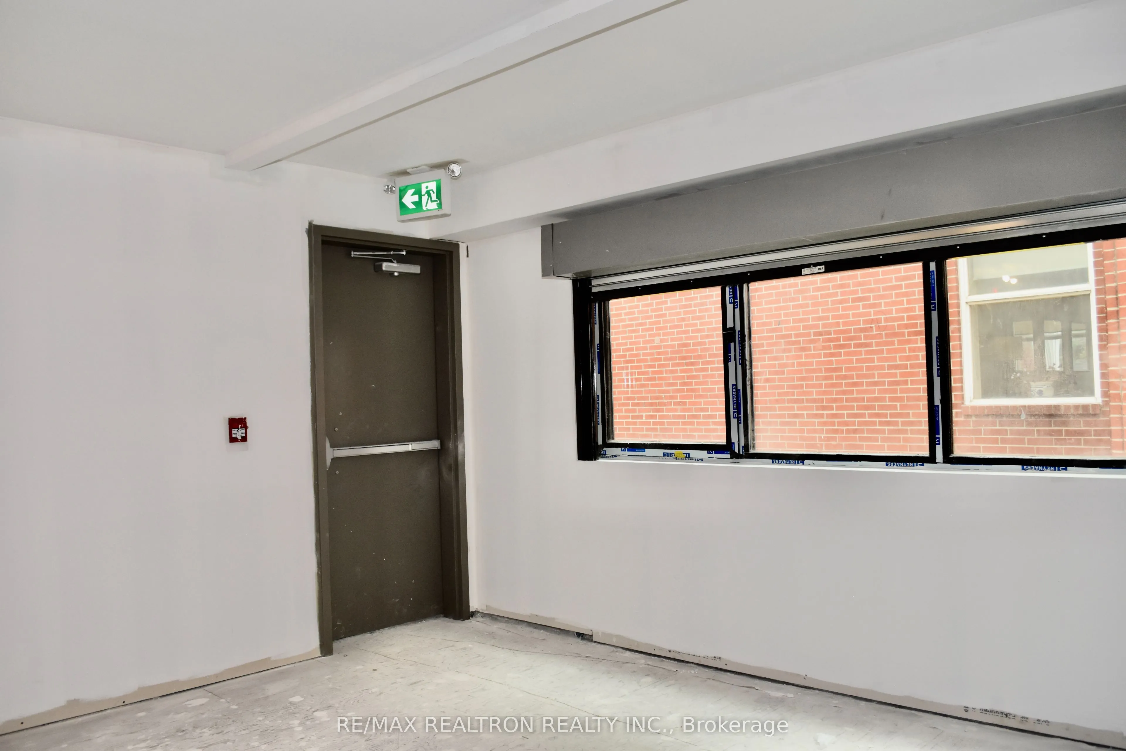 3429 Yonge Street, #4