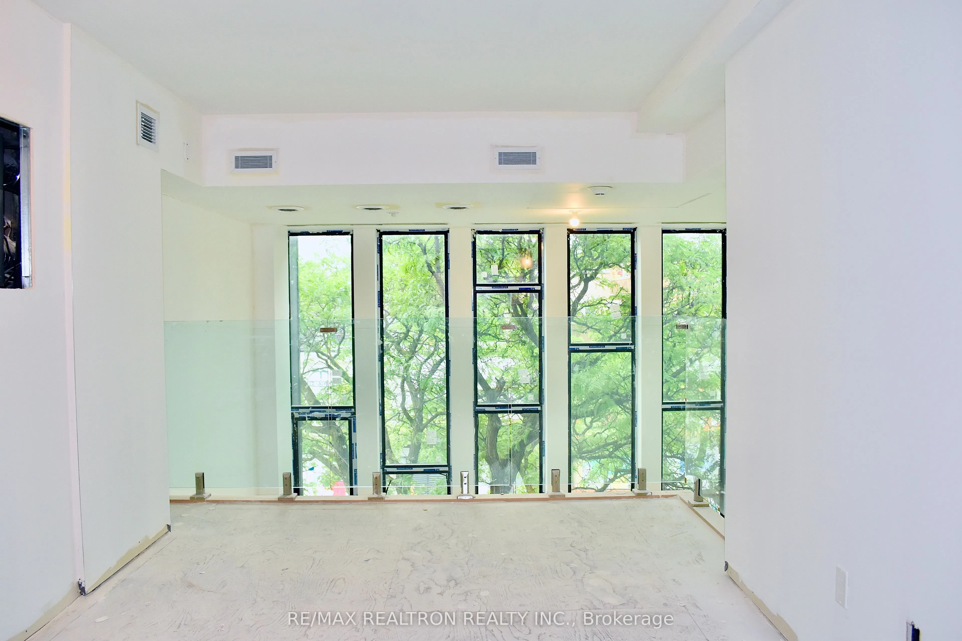 3429 Yonge Street, #4