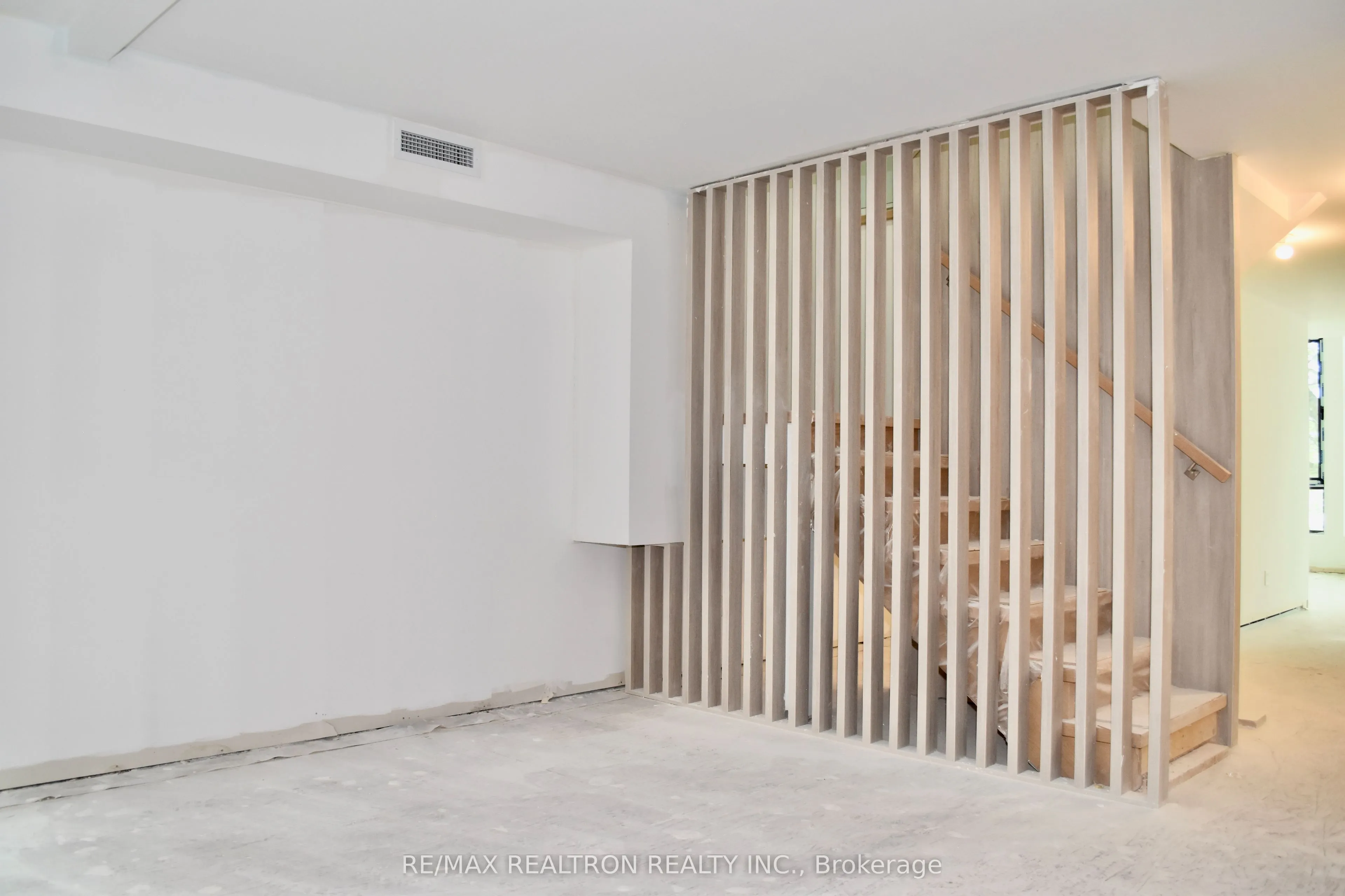 3429 Yonge Street, #4