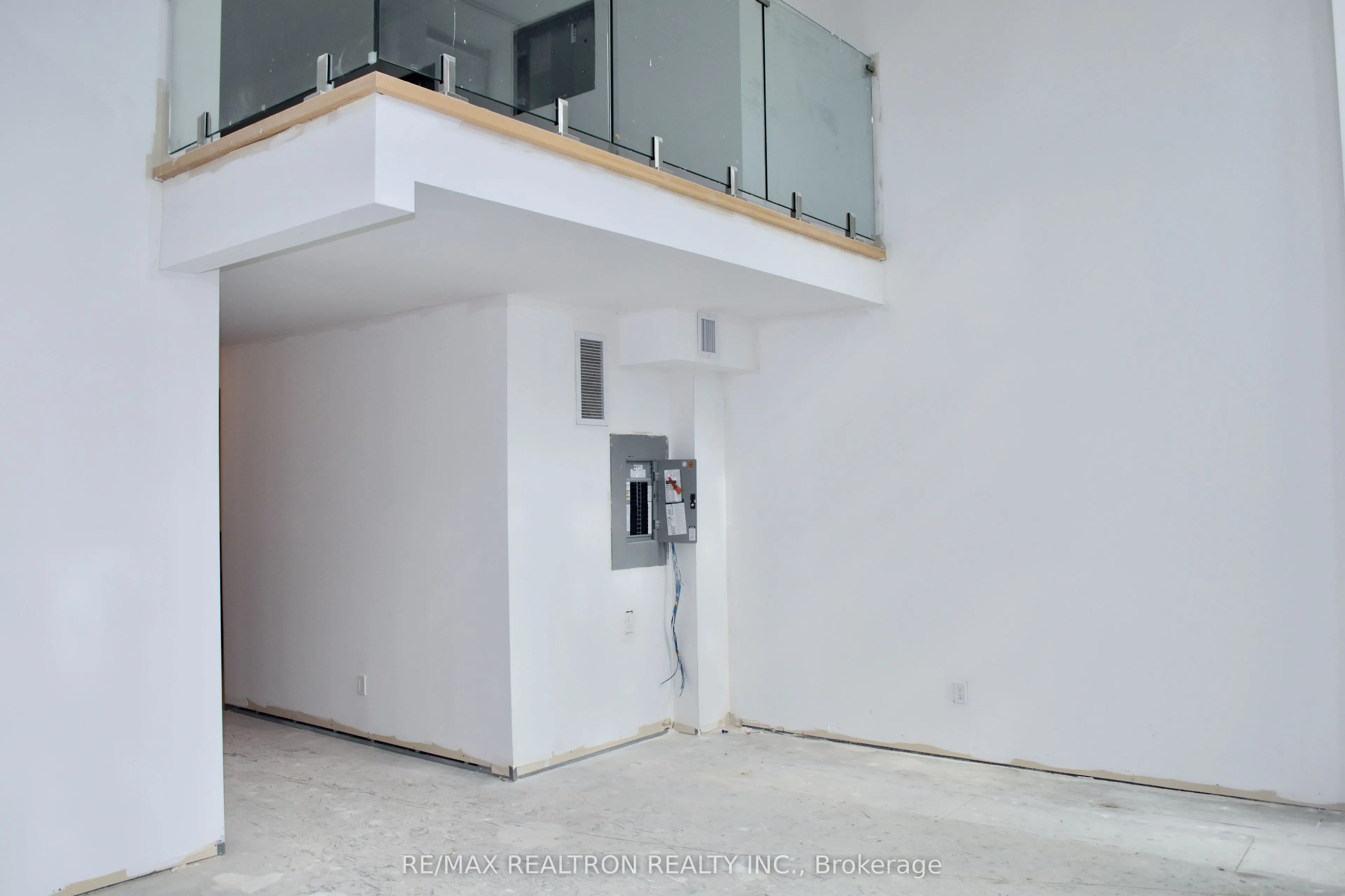 3429 Yonge Street, #4