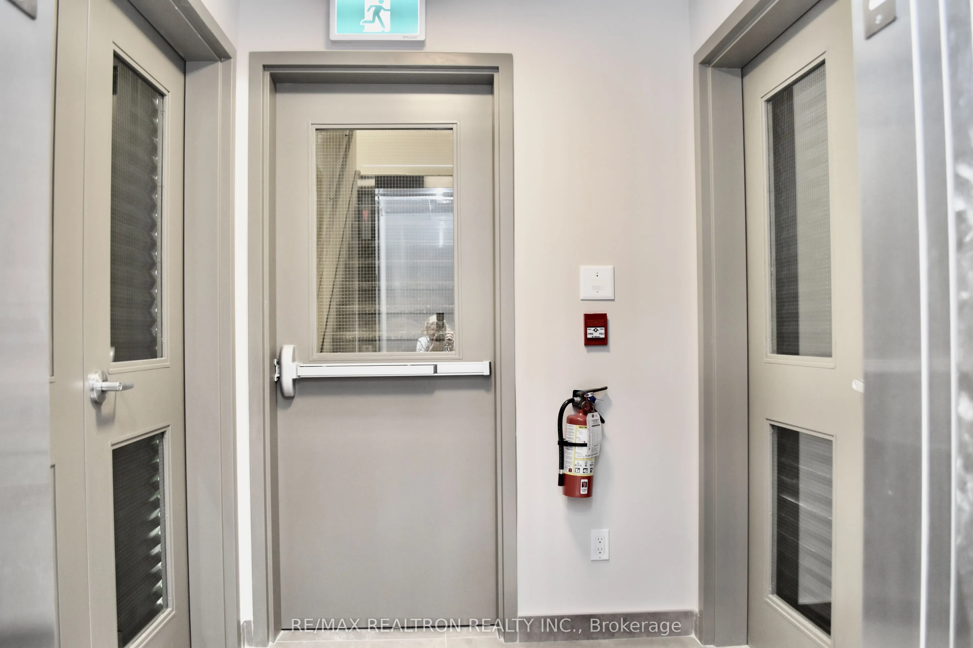 3429 Yonge Street, #4