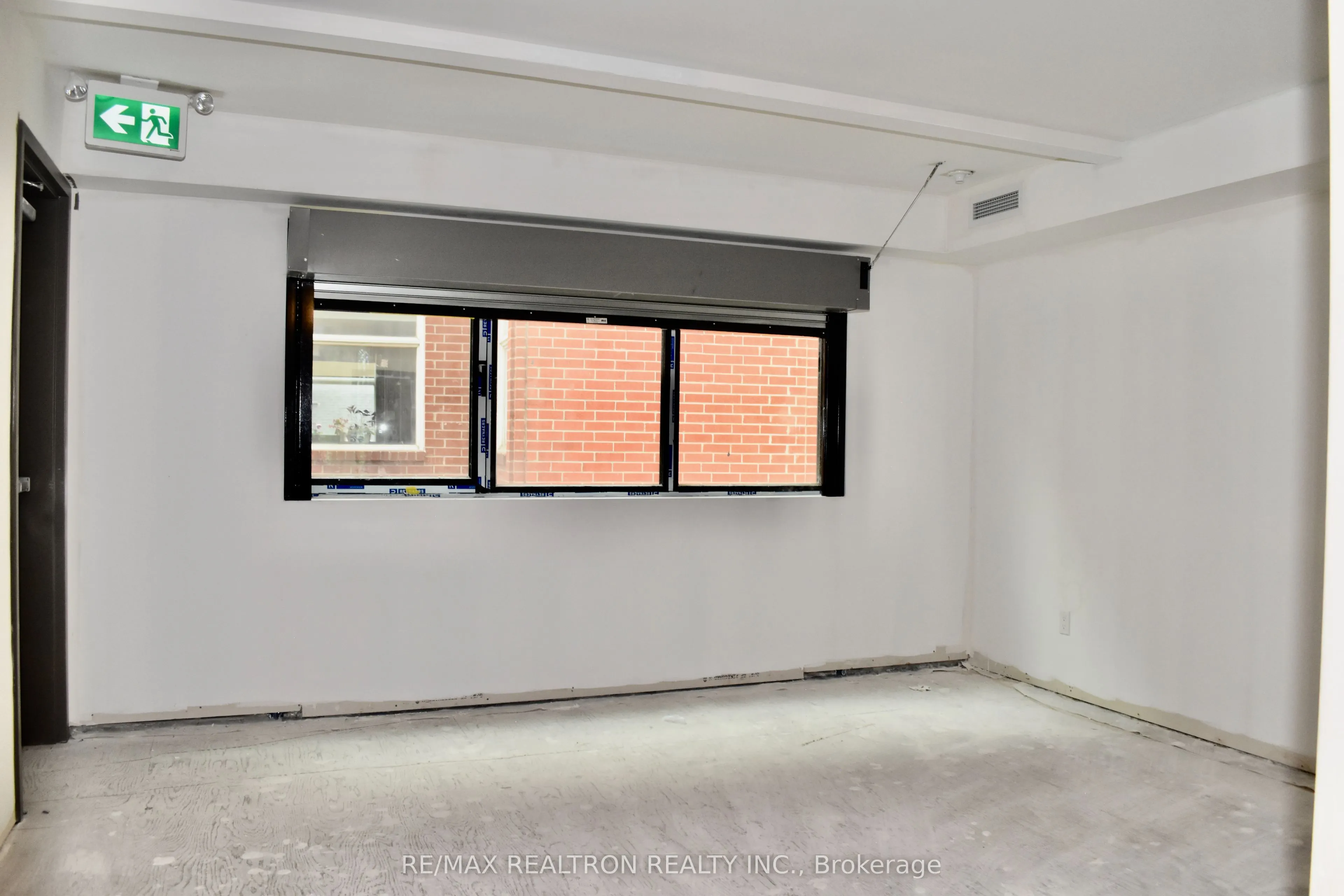 3429 Yonge Street, #4