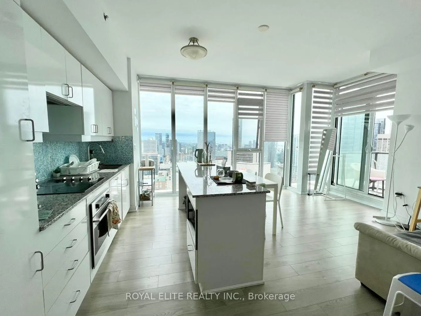 426 University Avenue, #4008