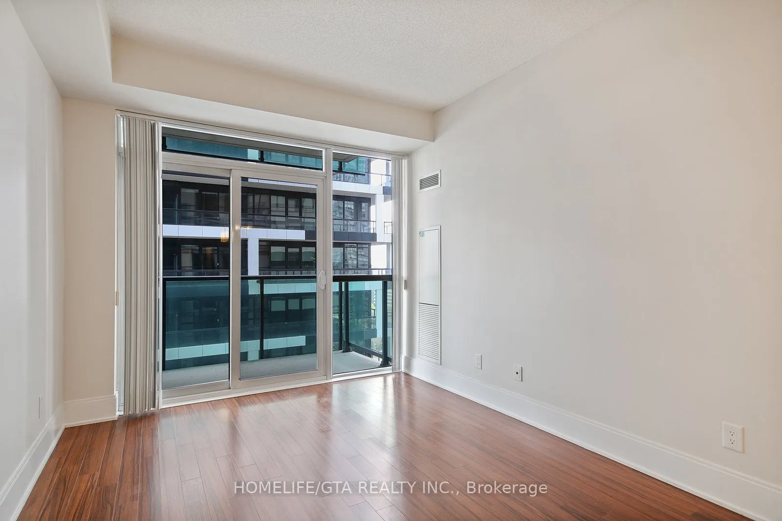 25 Broadway Avenue, #1006