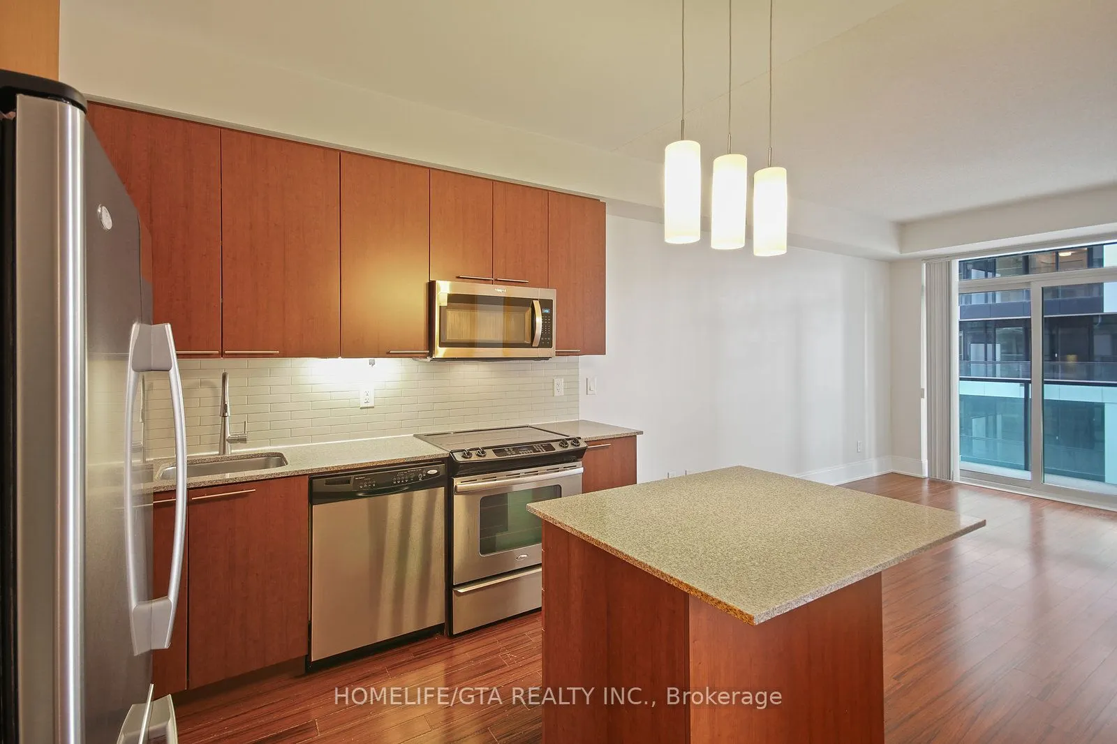 25 Broadway Avenue, #1006