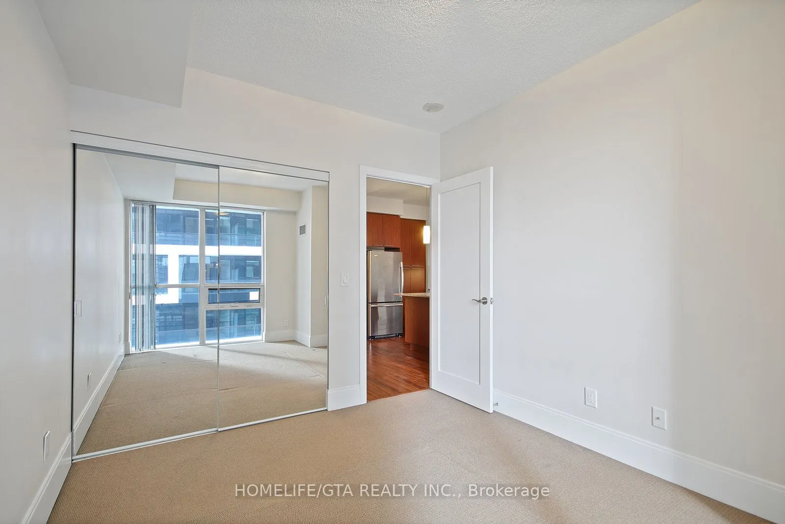 25 Broadway Avenue, #1006
