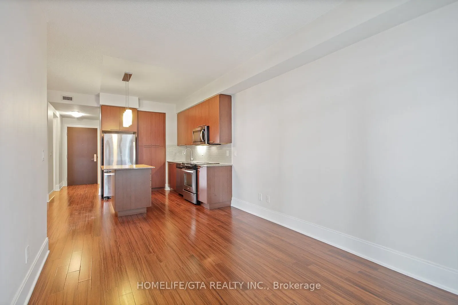 25 Broadway Avenue, #1006