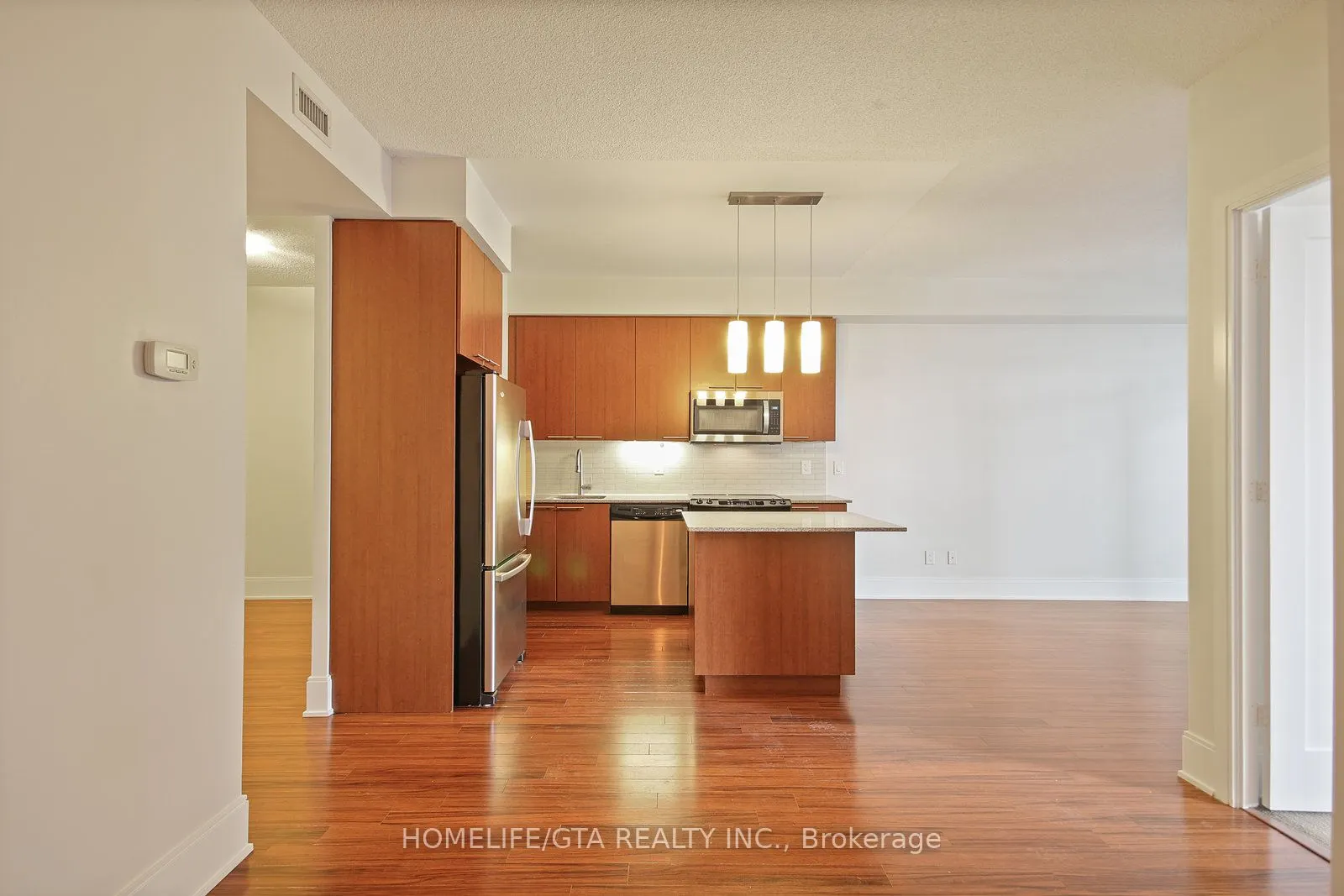 25 Broadway Avenue, #1006