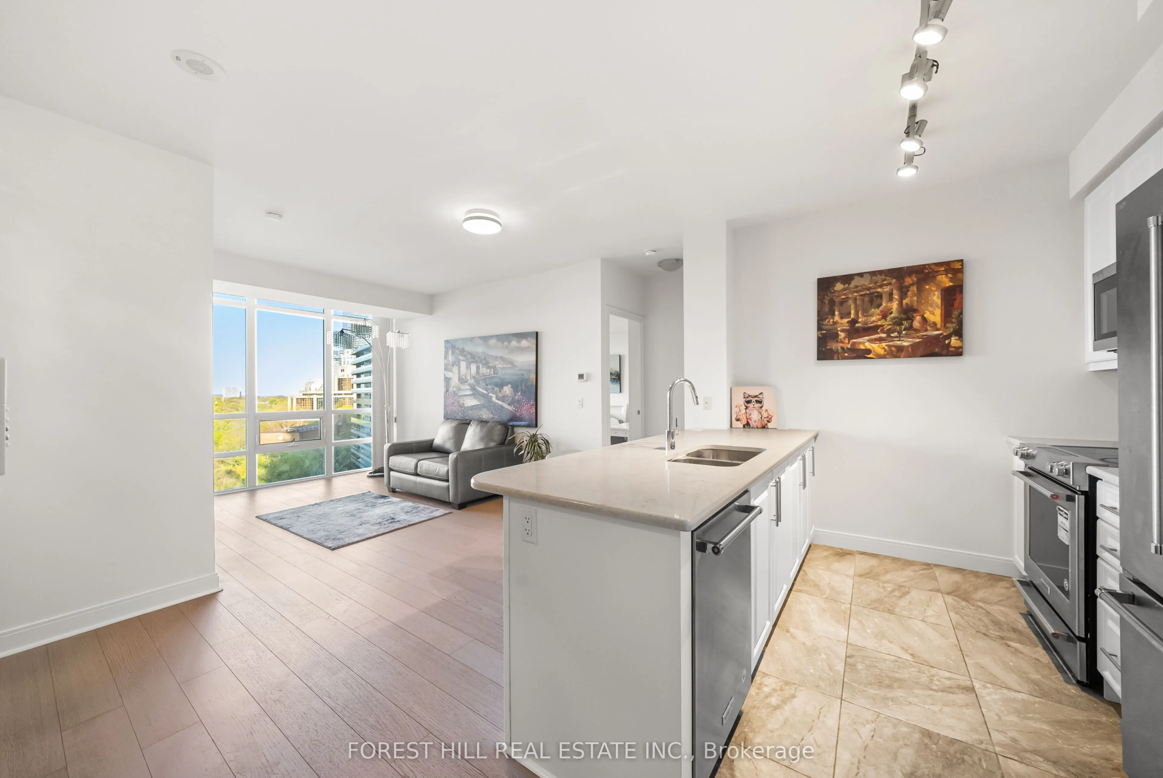 825 Church Street, #1106