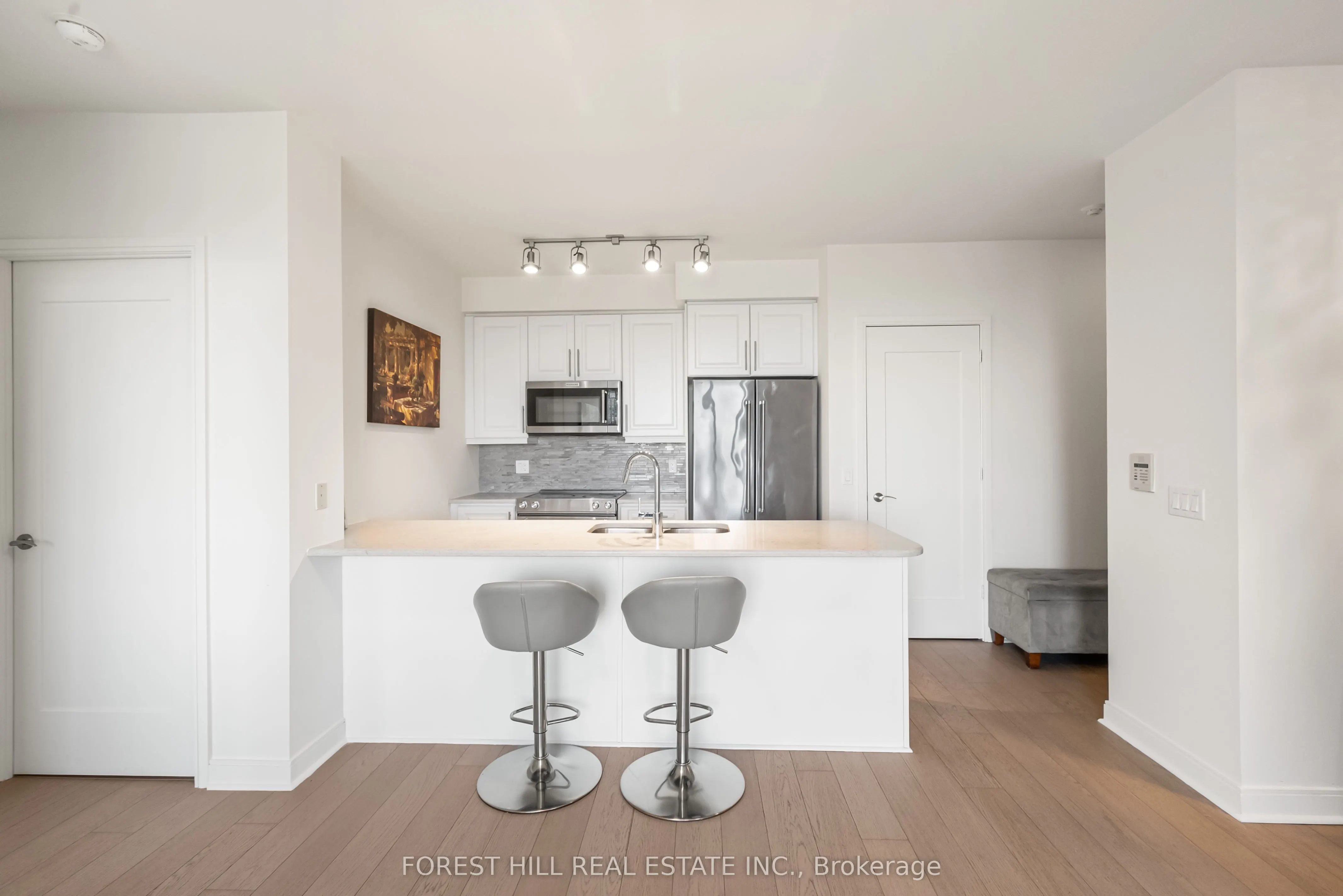 825 Church Street, #1106