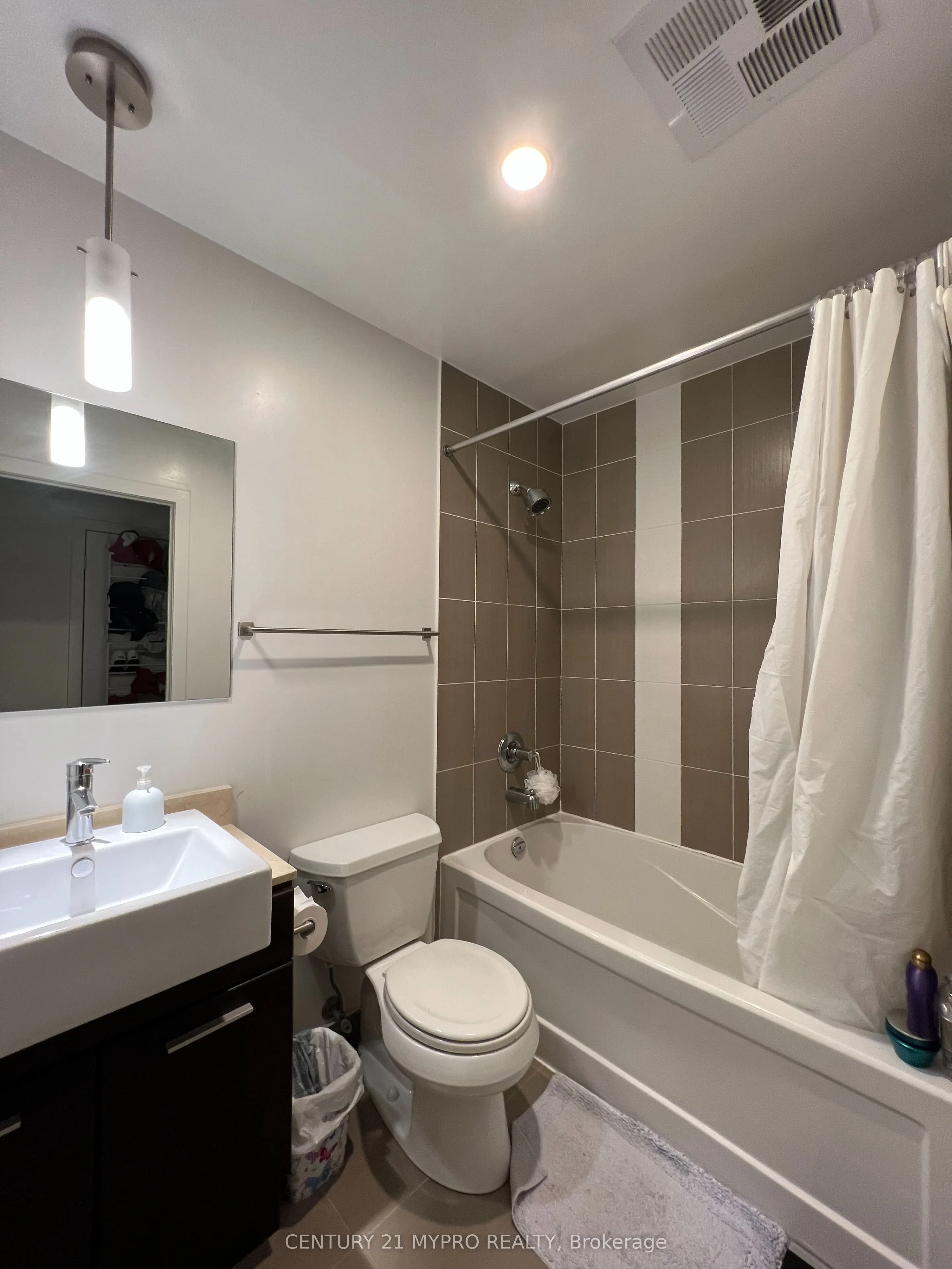 770 Bay Street, #2607