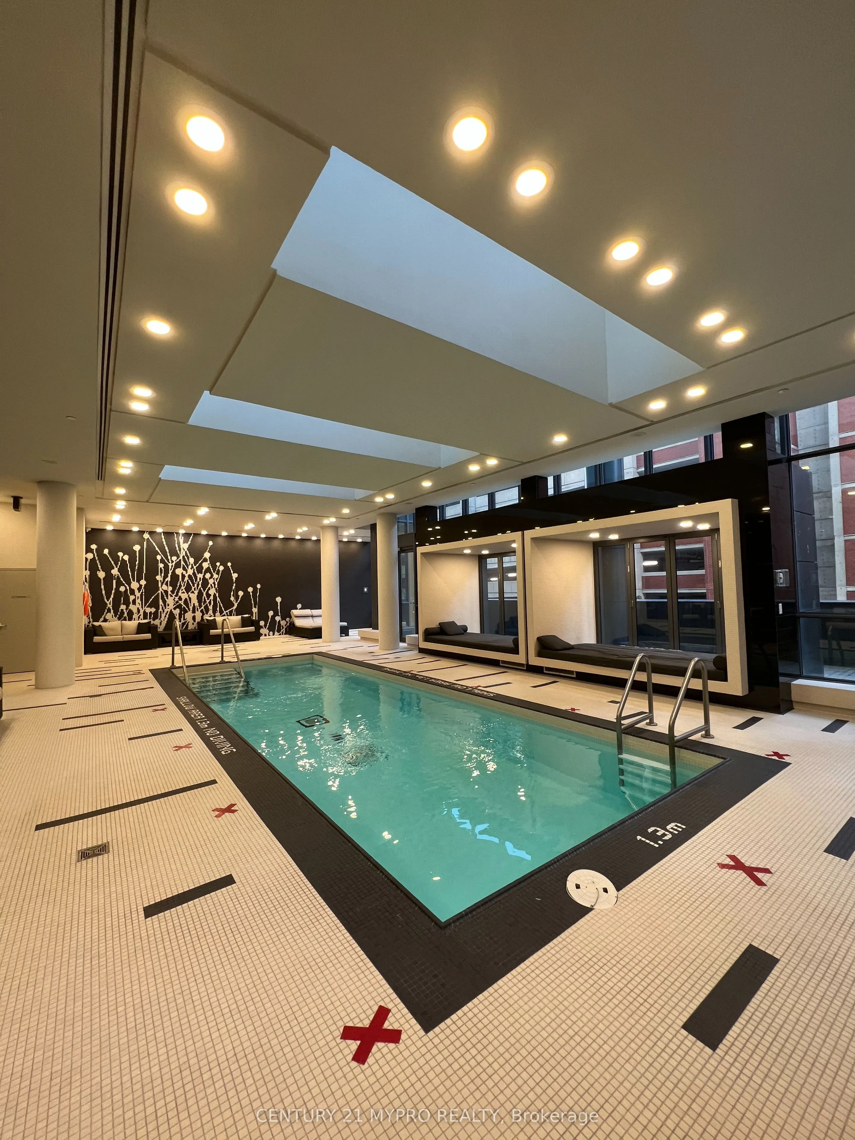 770 Bay Street, #2607