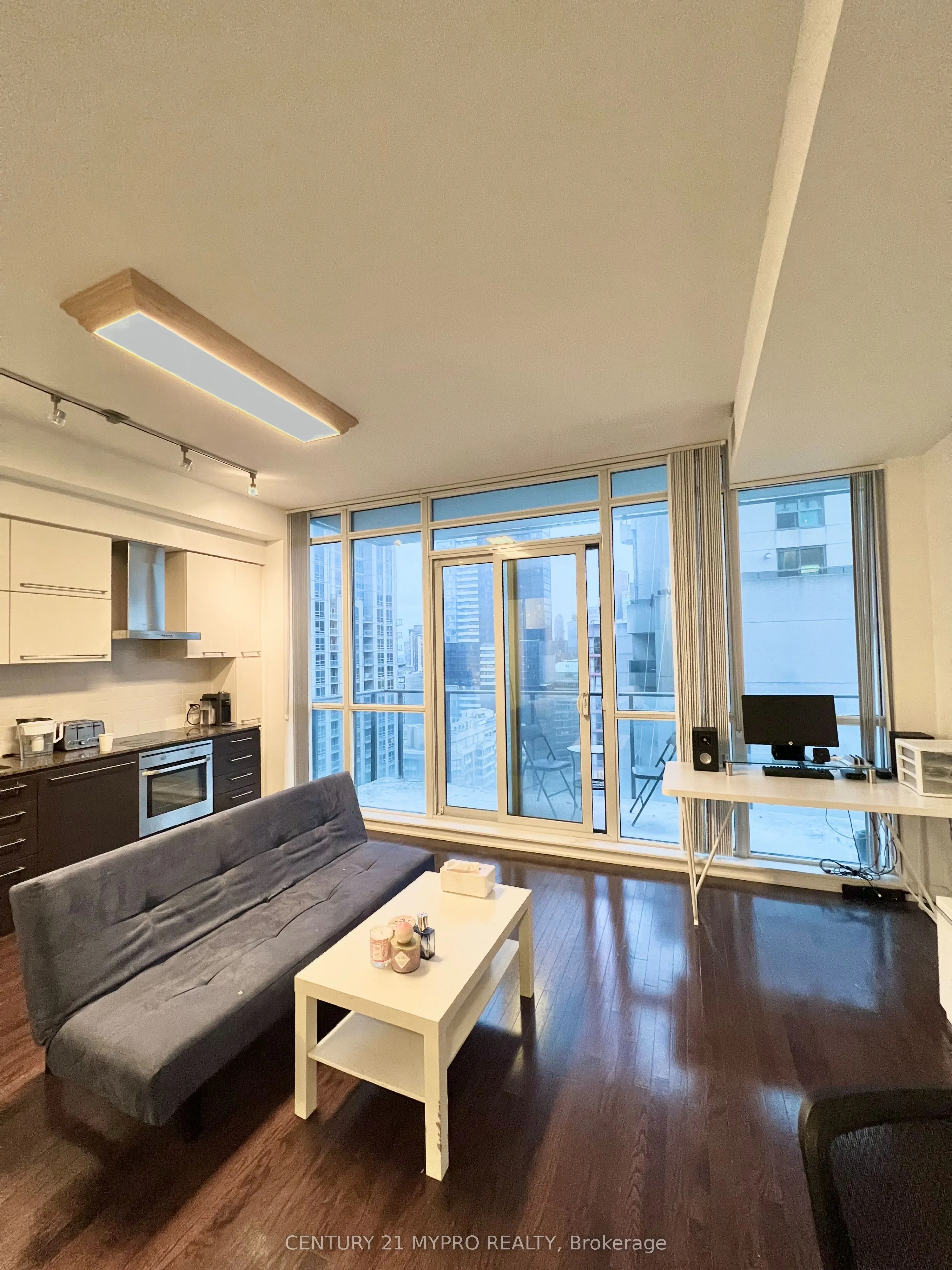 770 Bay Street, #2607