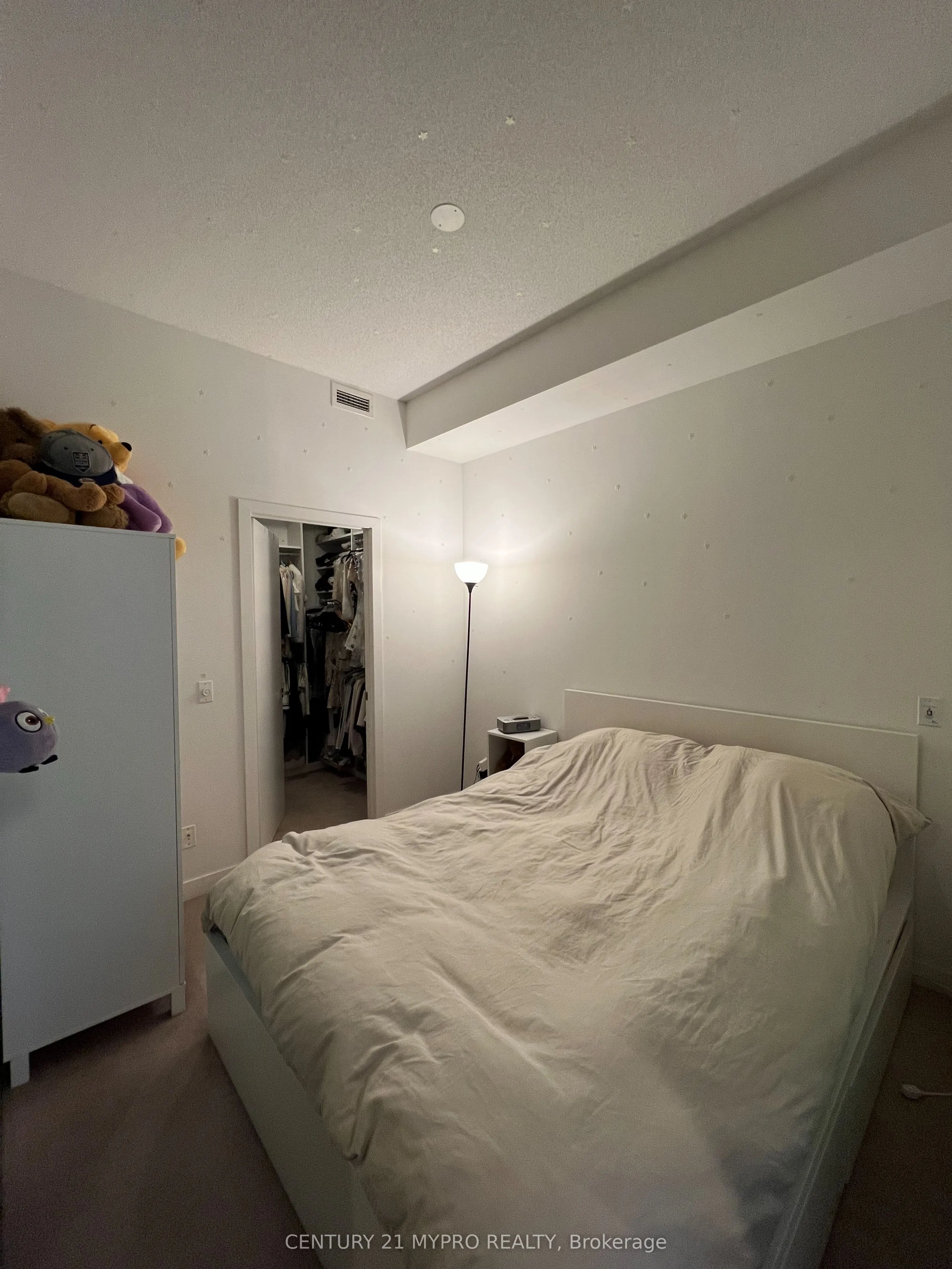 770 Bay Street, #2607
