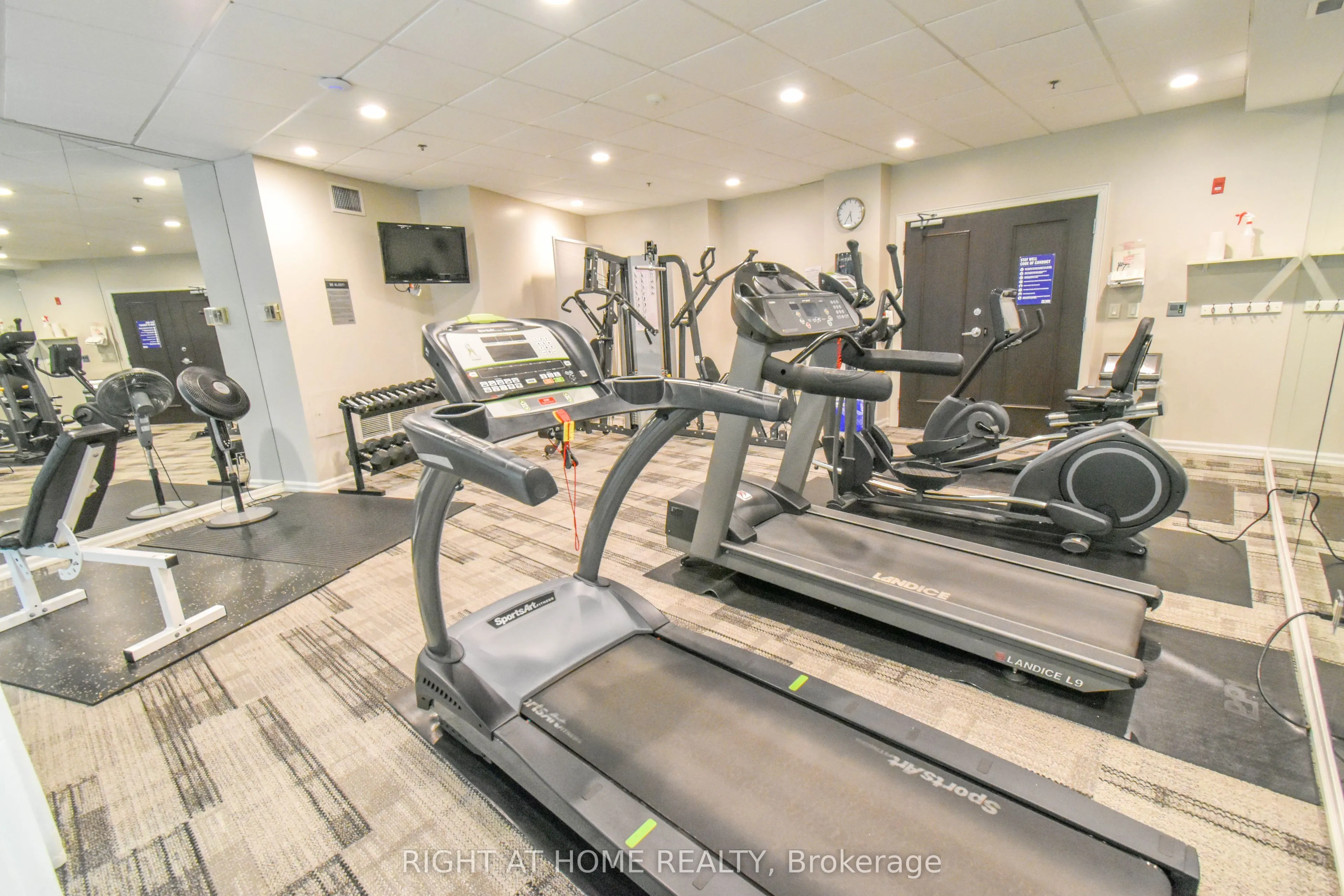 205 The Donway W, #702